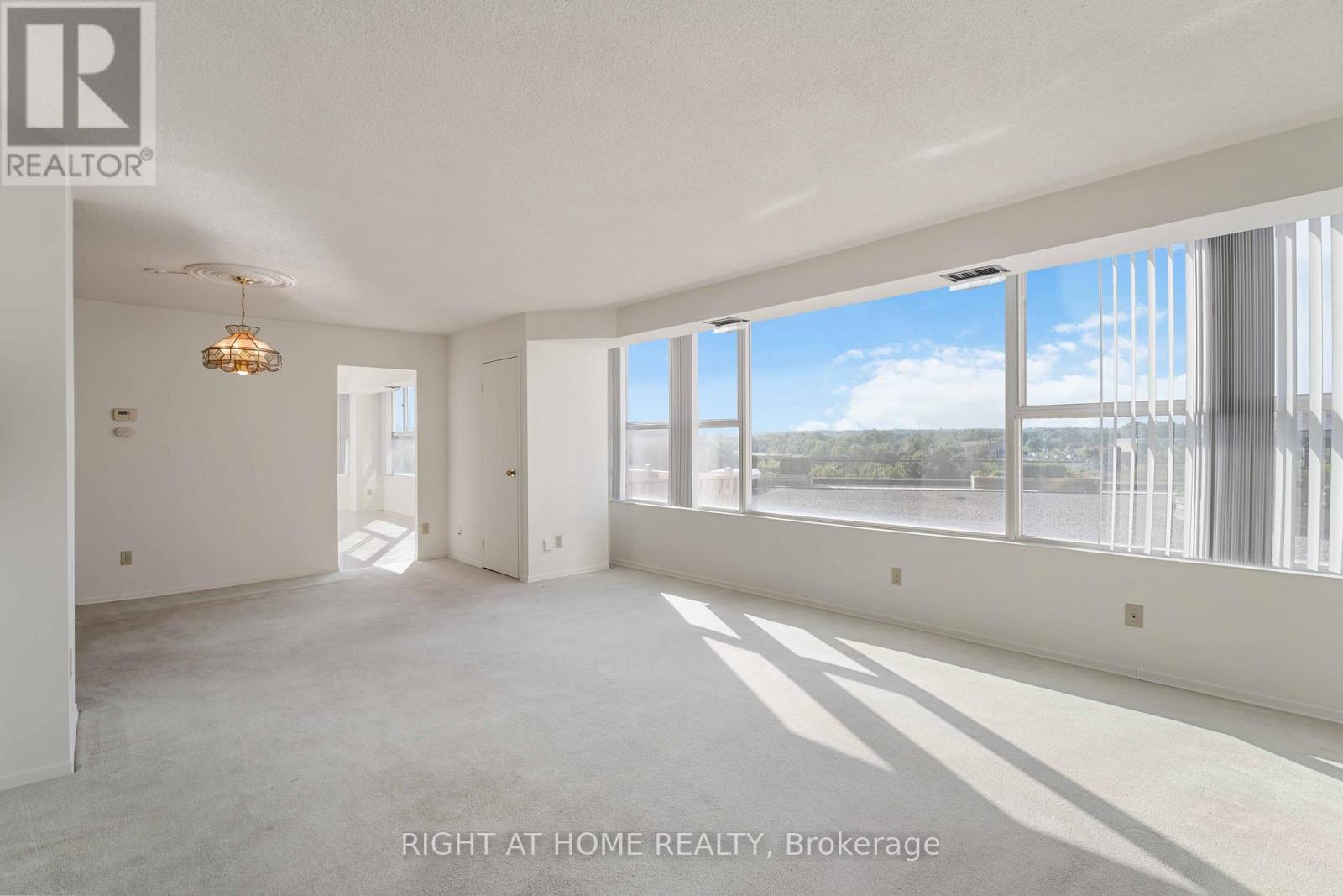 204 - 7 Gale Crescent, St. Catharines (E. Chester), Ontario  L2R 7M8 - Photo 10 - X12398350