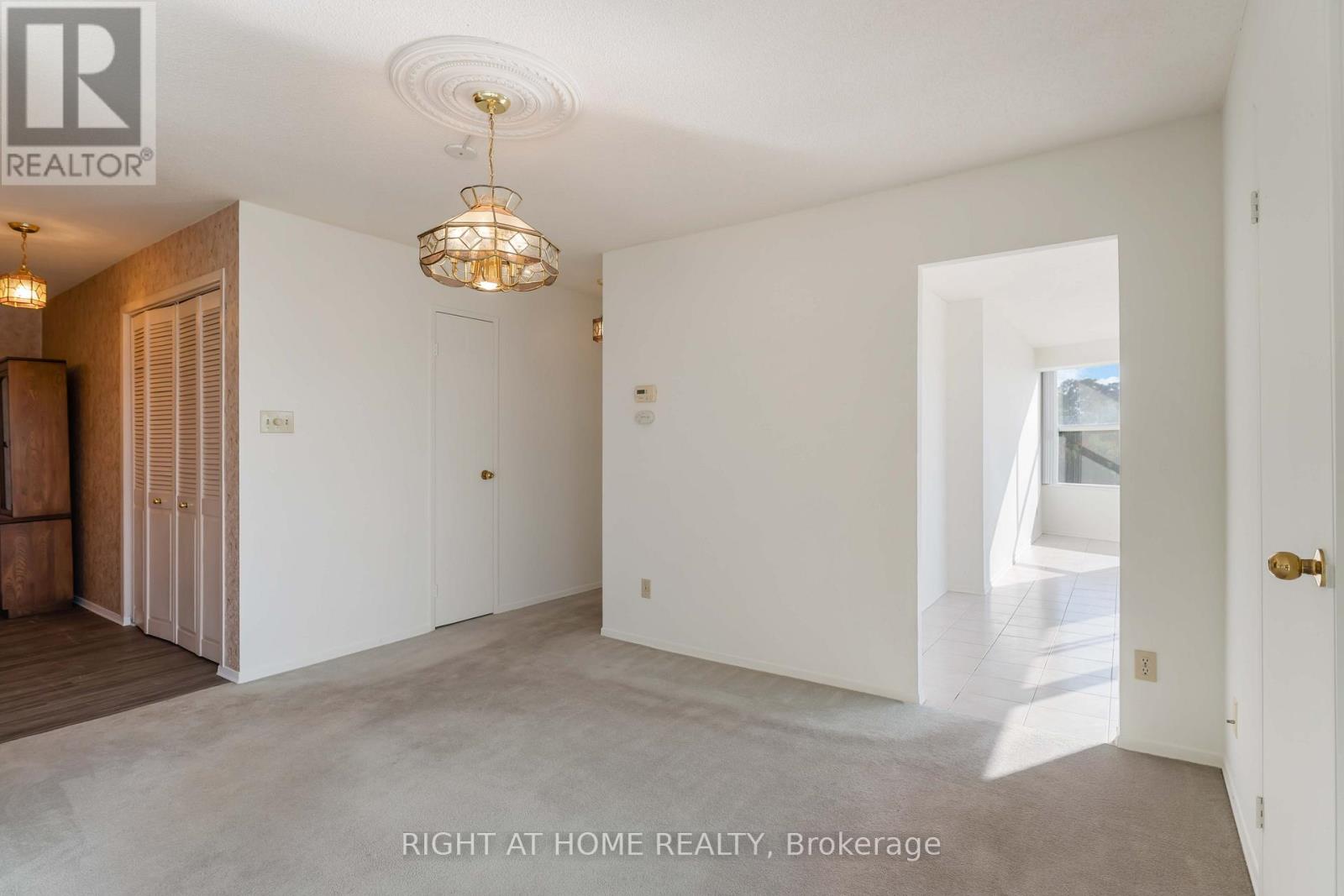 204 - 7 Gale Crescent, St. Catharines (E. Chester), Ontario  L2R 7M8 - Photo 13 - X12398350