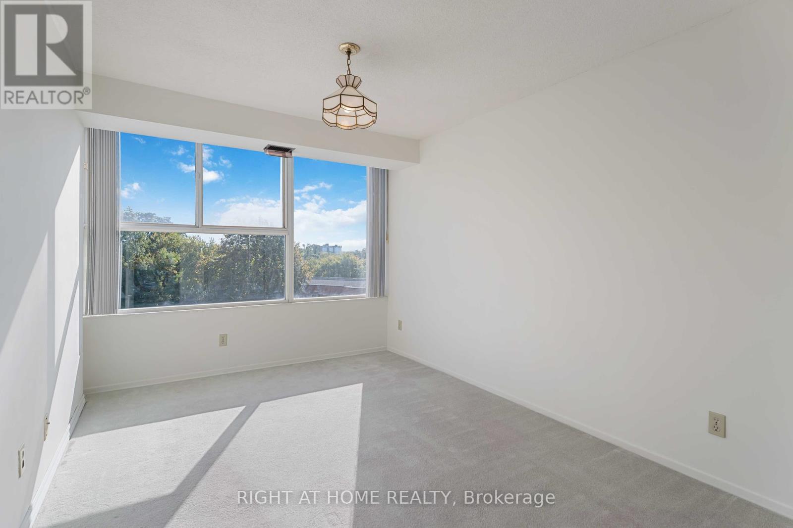 204 - 7 Gale Crescent, St. Catharines (E. Chester), Ontario  L2R 7M8 - Photo 20 - X12398350