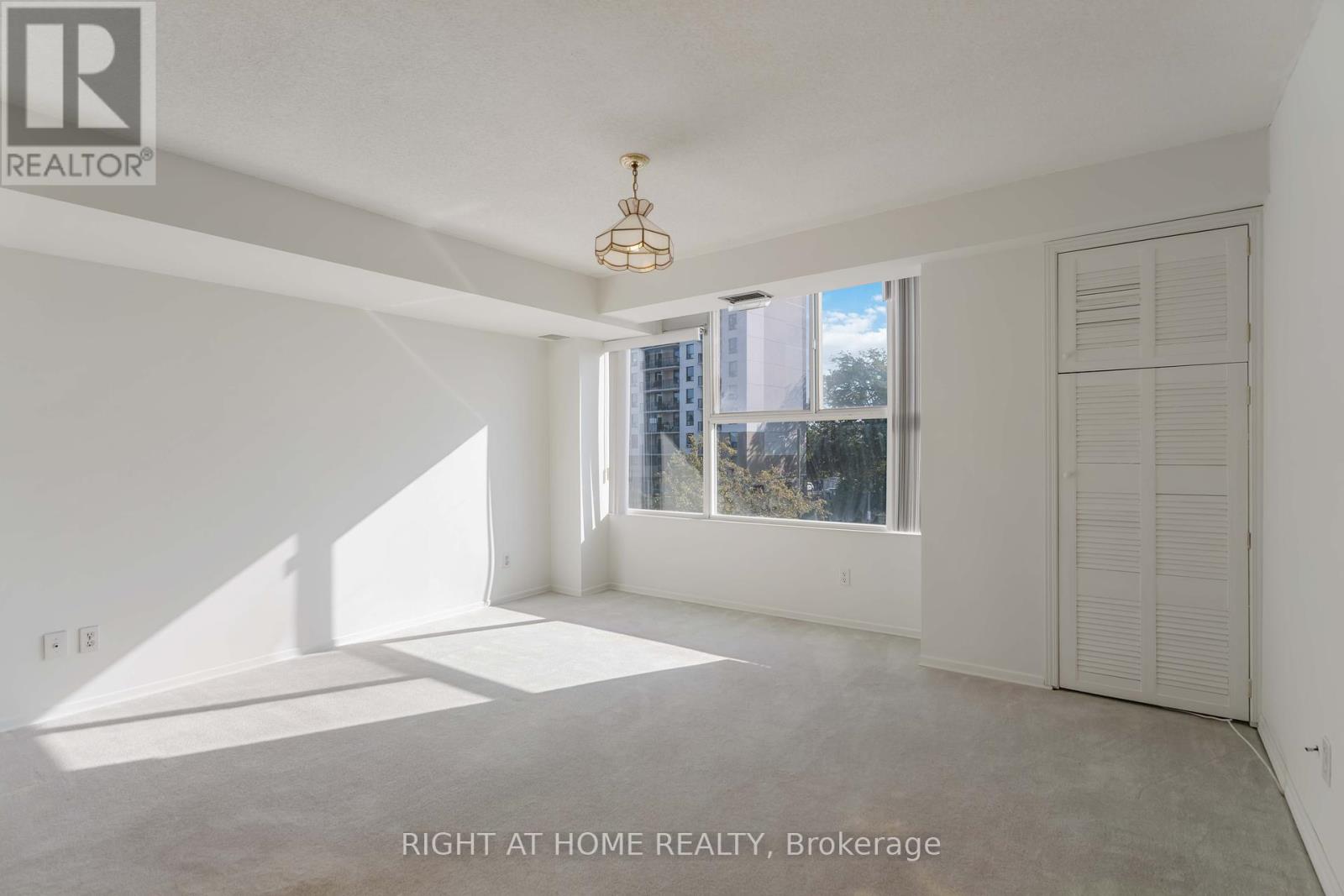 204 - 7 Gale Crescent, St. Catharines (E. Chester), Ontario  L2R 7M8 - Photo 23 - X12398350