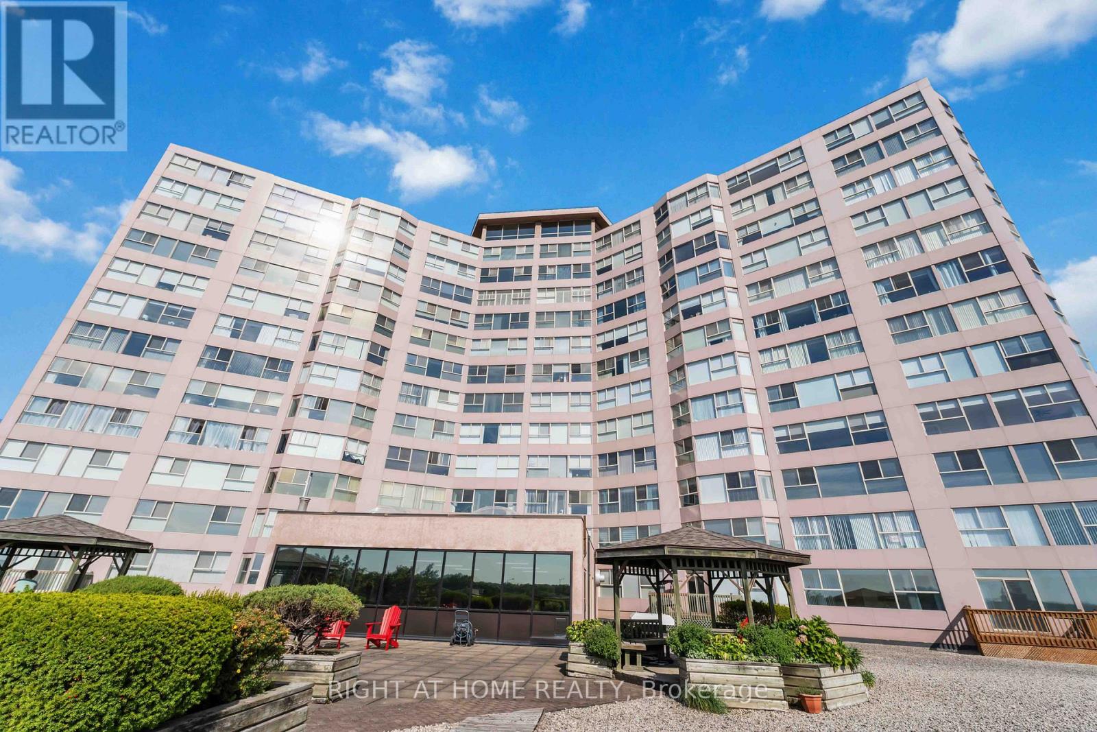 204 - 7 Gale Crescent, St. Catharines (E. Chester), Ontario  L2R 7M8 - Photo 48 - X12398350