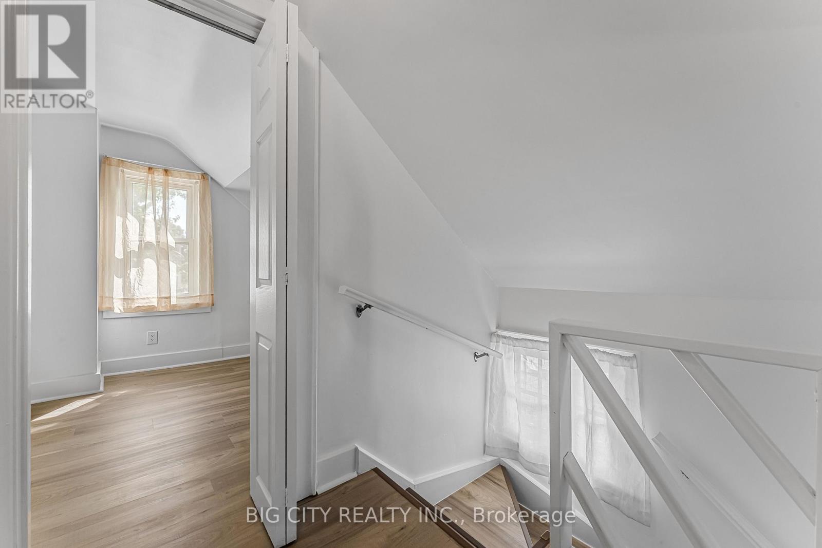 53 Cady Street, Welland, Ontario  L3B 4B7 - Photo 13 - X12398359