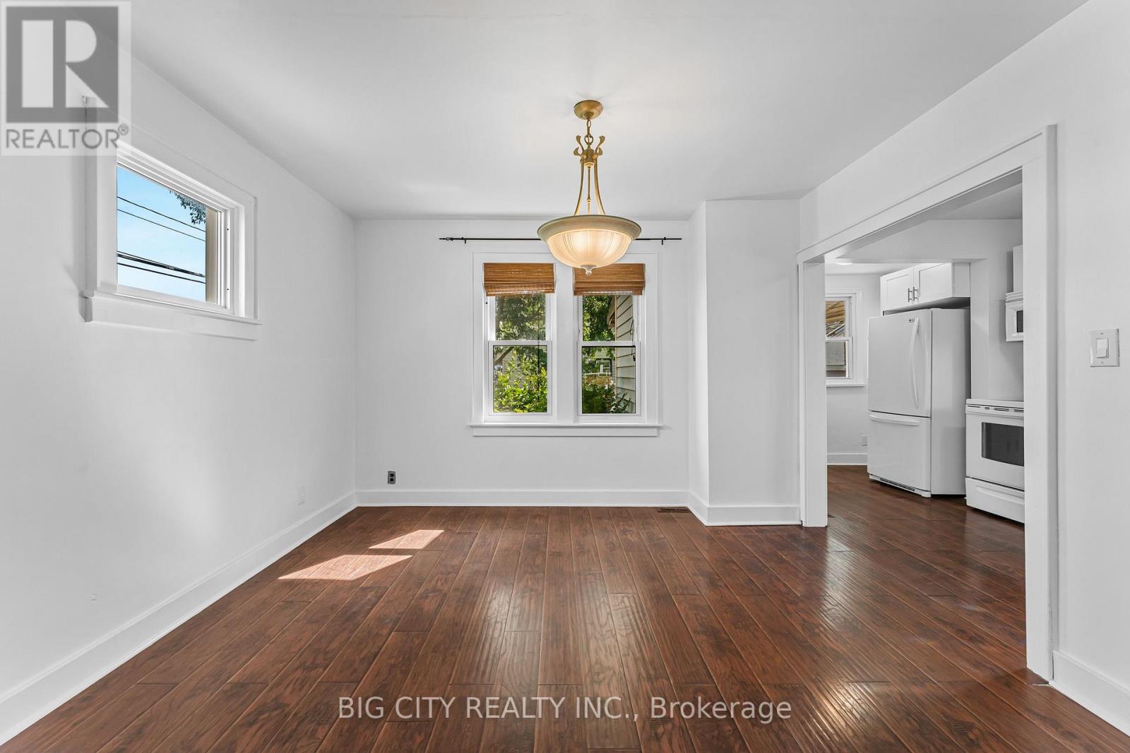 53 Cady Street, Welland, Ontario  L3B 4B7 - Photo 8 - X12398359