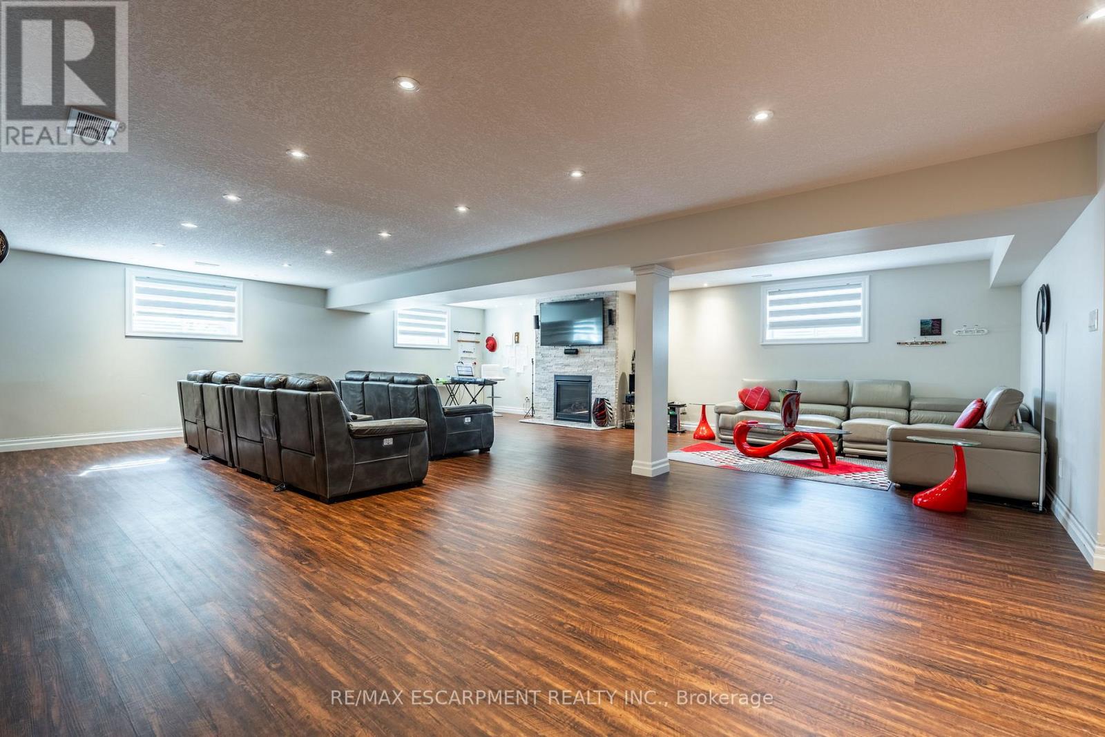 10 Harper Boulevard, Brantford, Ontario  N3T 0E1 - Photo 40 - X12398369