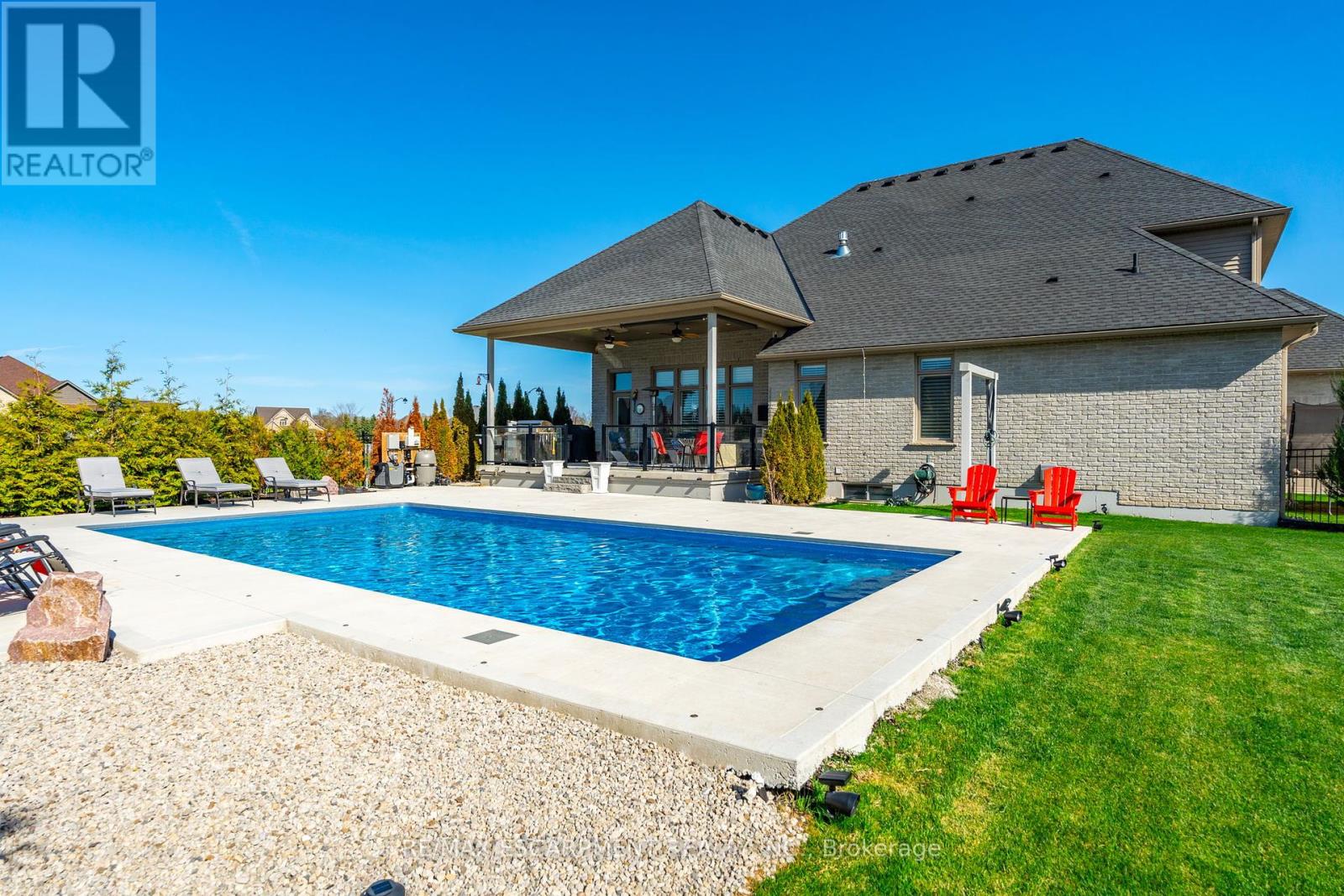 10 Harper Boulevard, Brantford, Ontario  N3T 0E1 - Photo 48 - X12398369