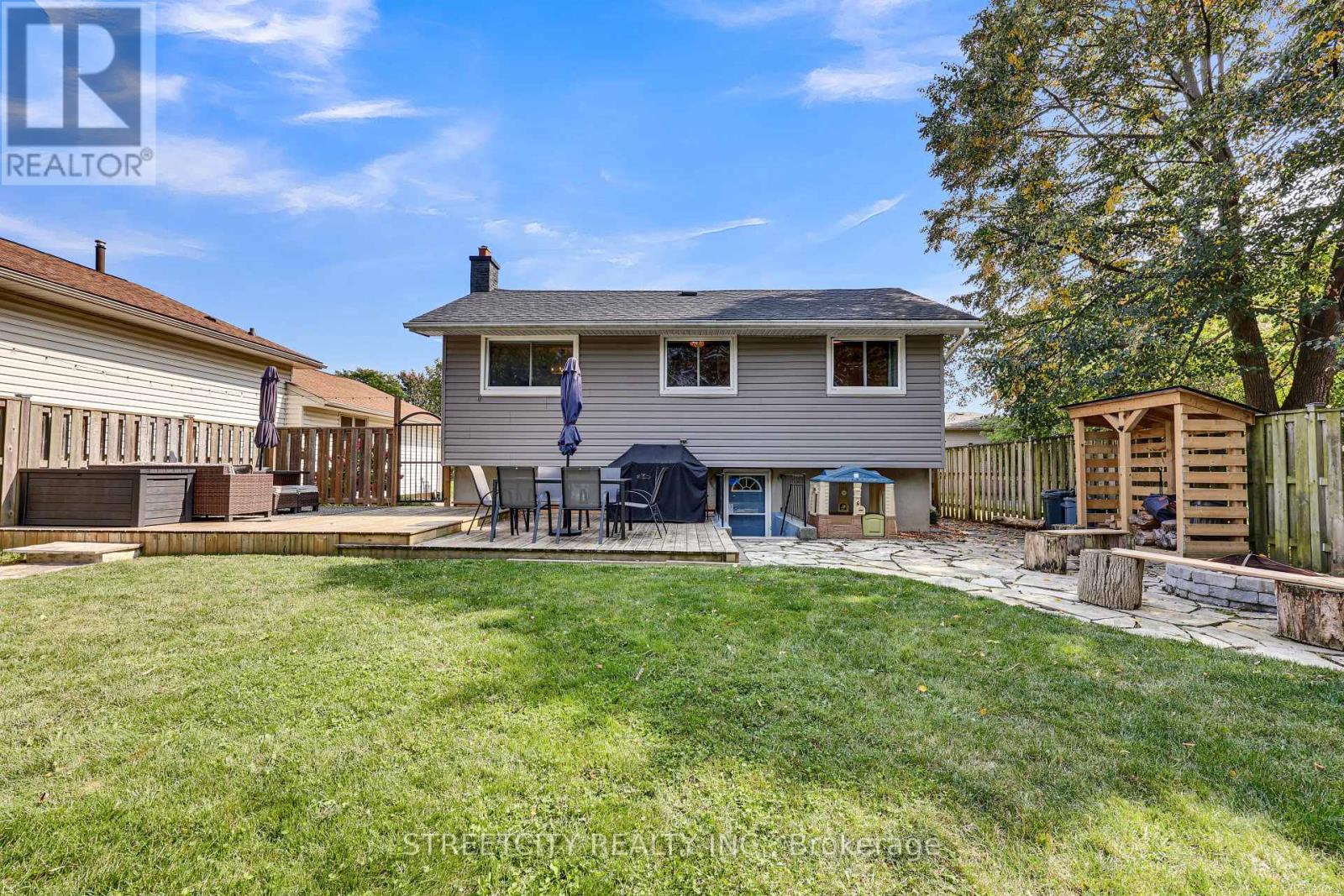 82 Alayne Crescent, London South, Ontario  N6E 2A3 - Photo 26 - X12397699
