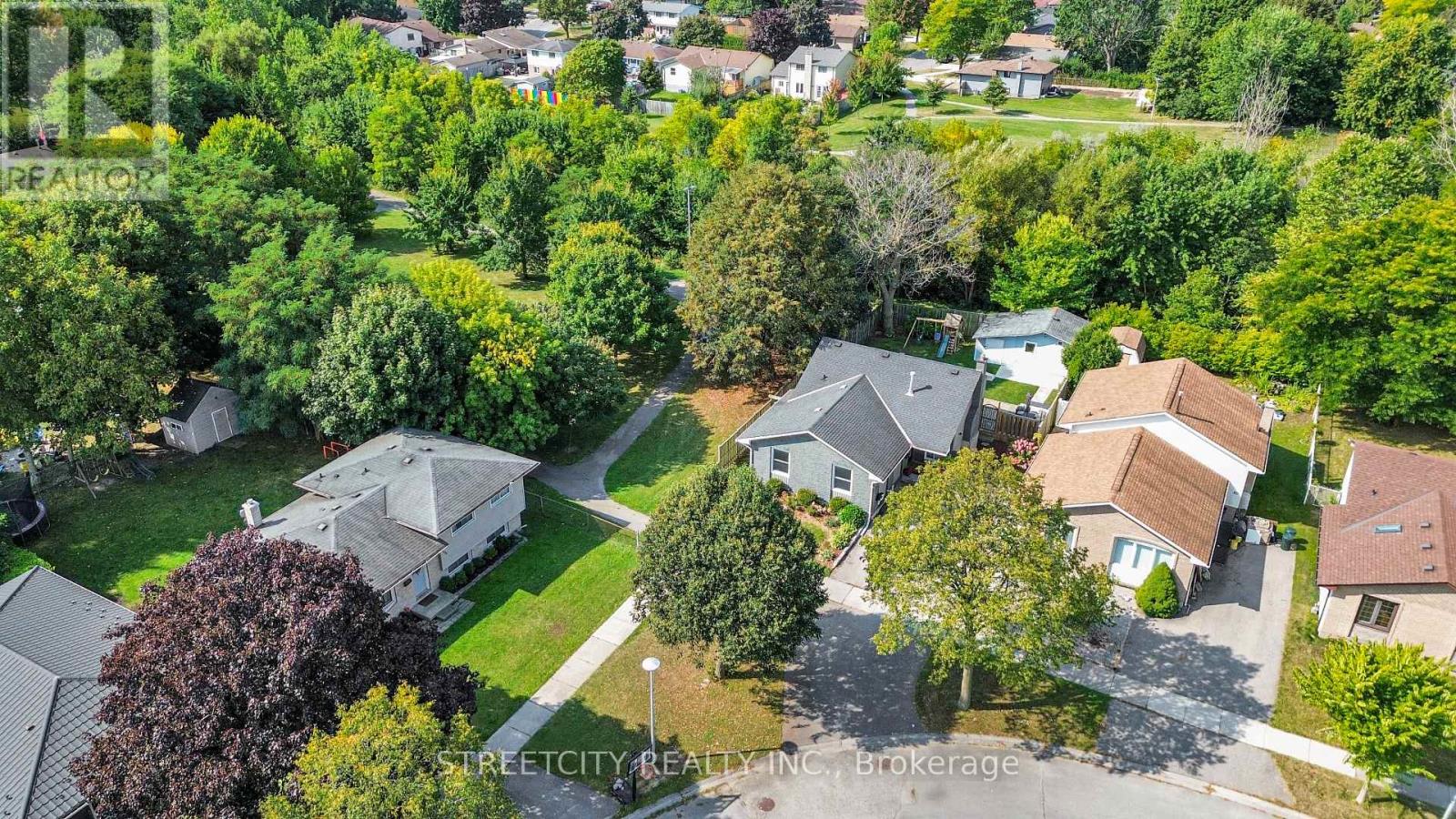 82 Alayne Crescent, London South, Ontario  N6E 2A3 - Photo 29 - X12397699
