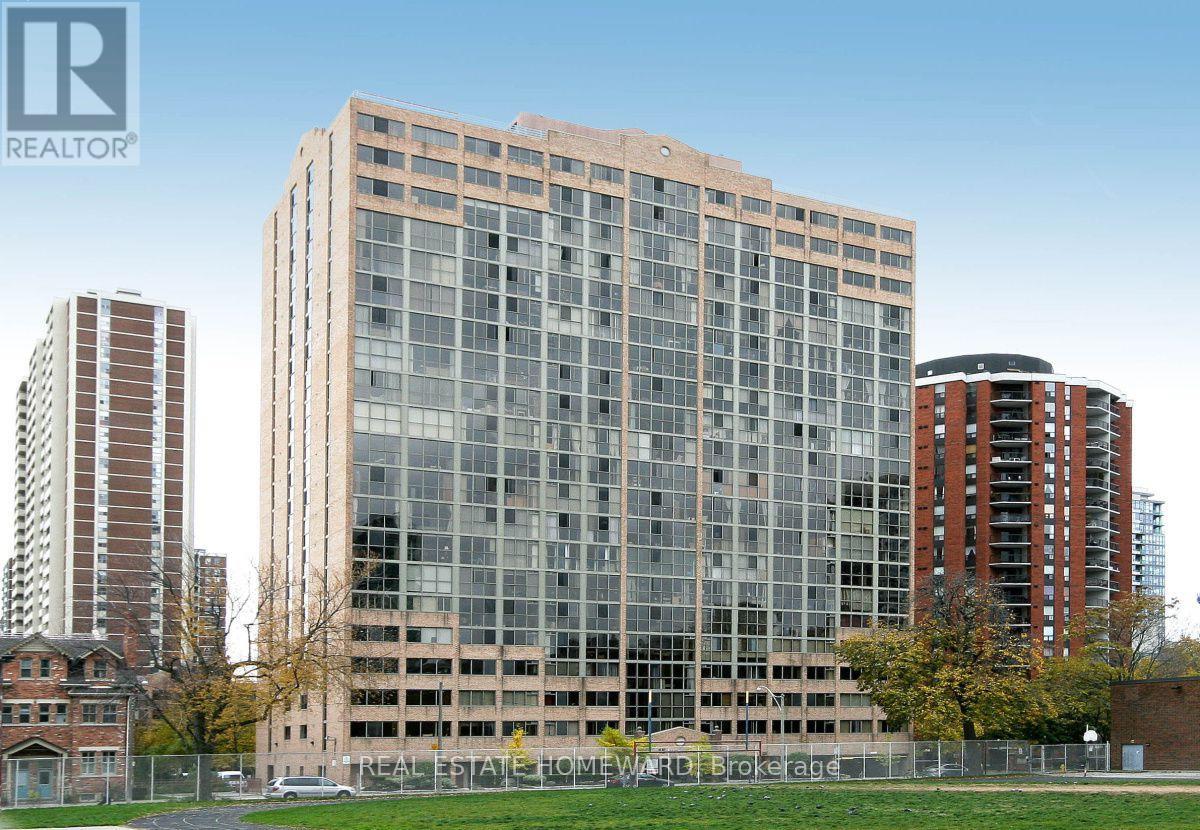 204 - 15 MAITLAND PLACE, Toronto, Ontario