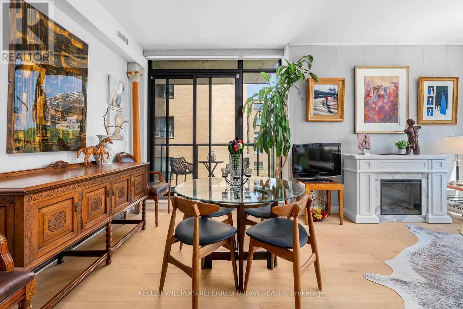 402 - 81 Wellesley Street E, Toronto, Ontario  M4Y 0C5 - Photo 11 - C12398522