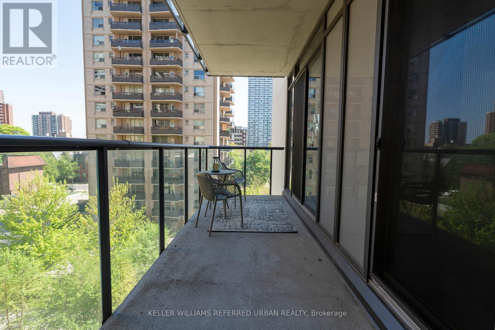 402 - 81 Wellesley Street E, Toronto, Ontario  M4Y 0C5 - Photo 16 - C12398522