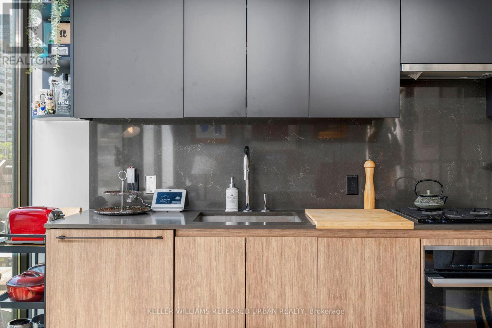 402 - 81 Wellesley Street E, Toronto, Ontario  M4Y 0C5 - Photo 19 - C12398522