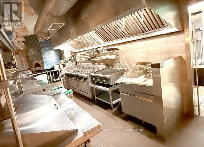 788 King Street W, Toronto, Ontario  M5V 1N6 - Photo 5 - C12398527