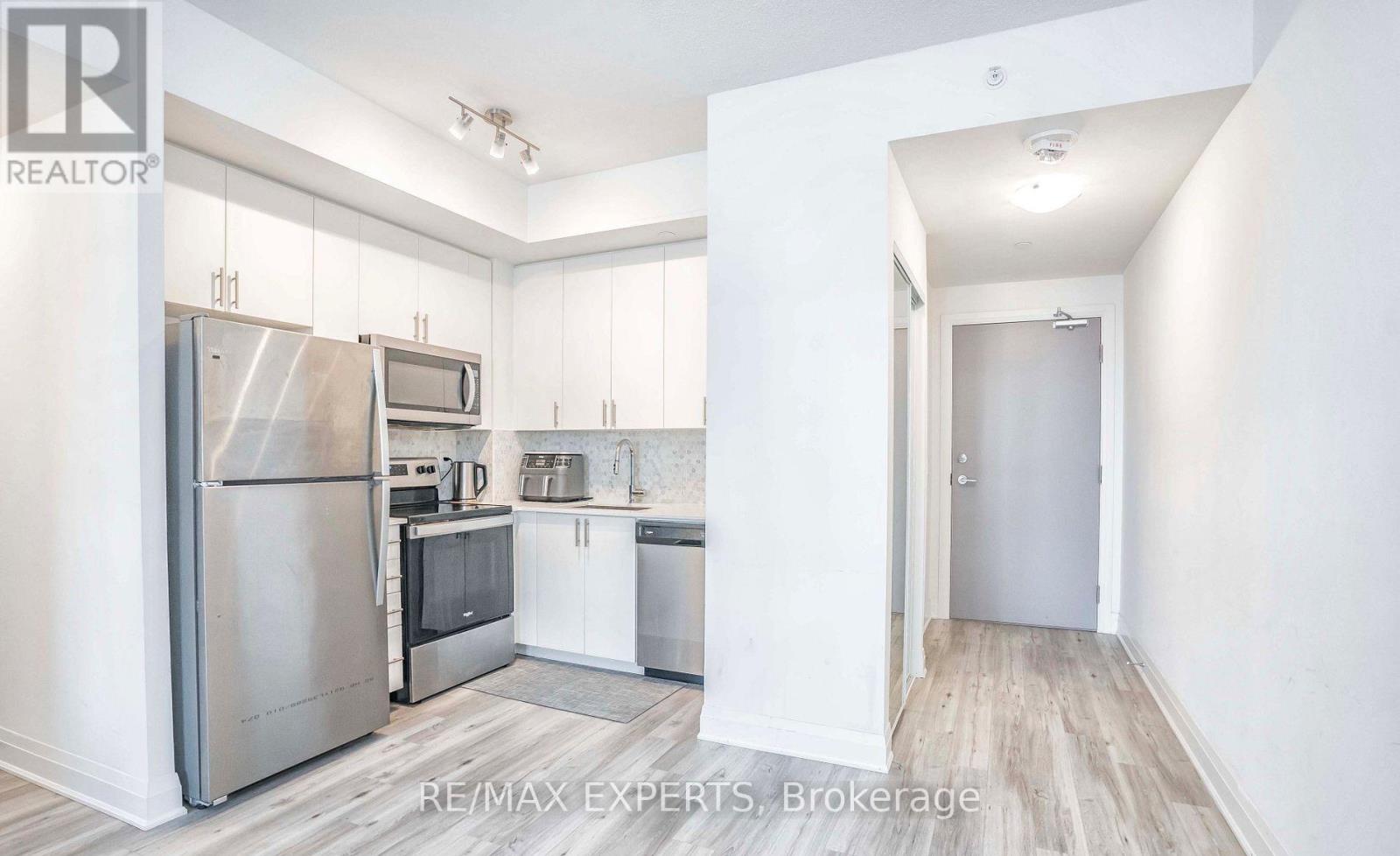 208 - 3220 Sheppard Avenue E, Toronto, Ontario  M1T 0B7 - Photo 3 - E12398444