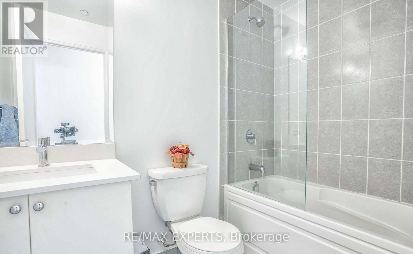 208 - 3220 Sheppard Avenue E, Toronto, Ontario  M1T 0B7 - Photo 5 - E12398444