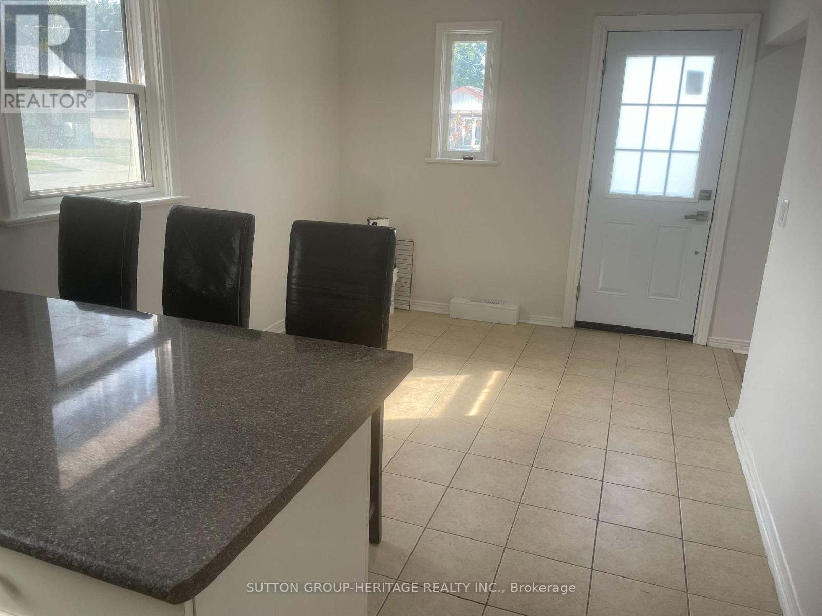 373 Highland Avenue, Oshawa, Ontario  L1H 6B2 - Photo 3 - E12398448