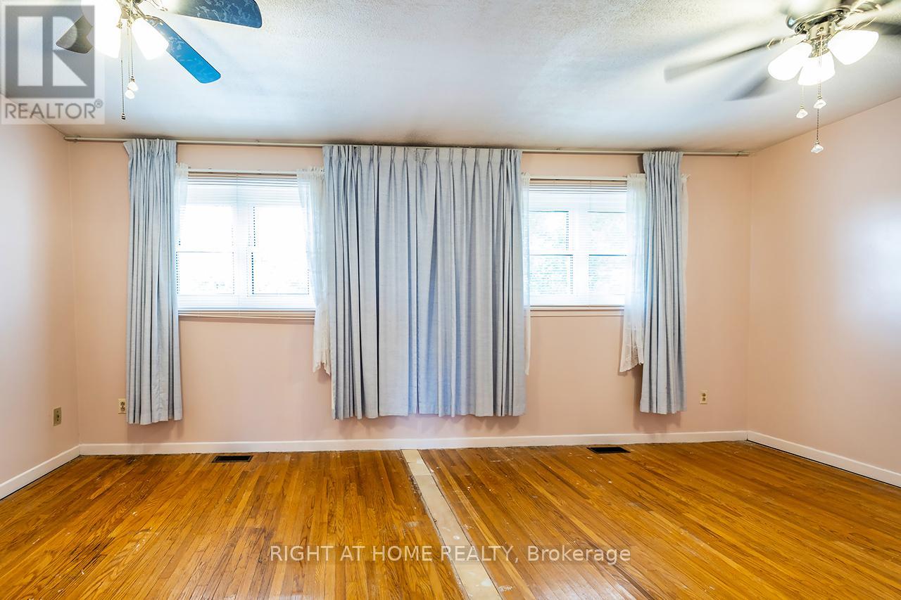 1340 Oxford Street, Oshawa (Lakeview), Ontario  L1J 3W6 - Photo 13 - E12398529