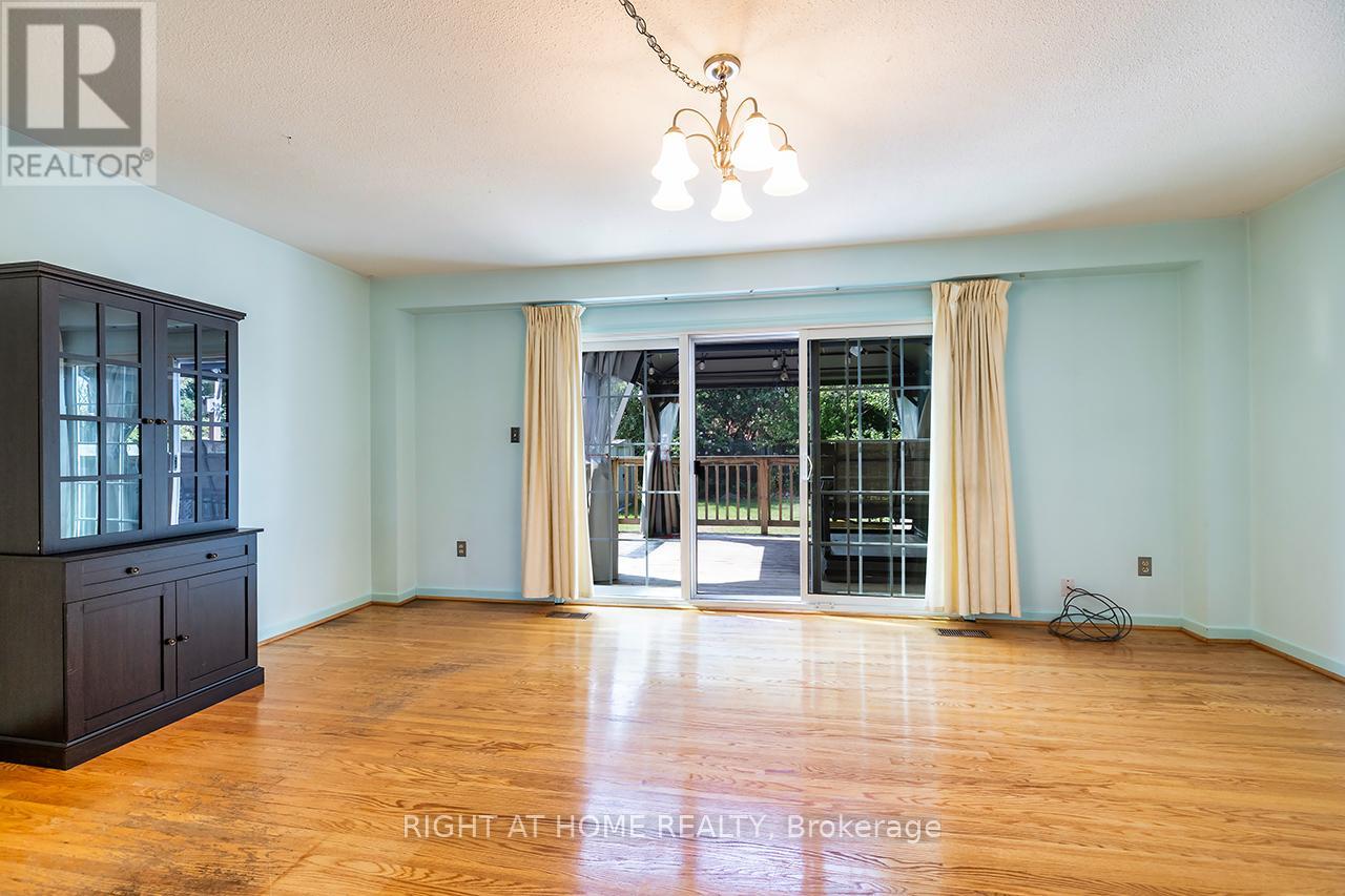 1340 Oxford Street, Oshawa (Lakeview), Ontario  L1J 3W6 - Photo 7 - E12398529