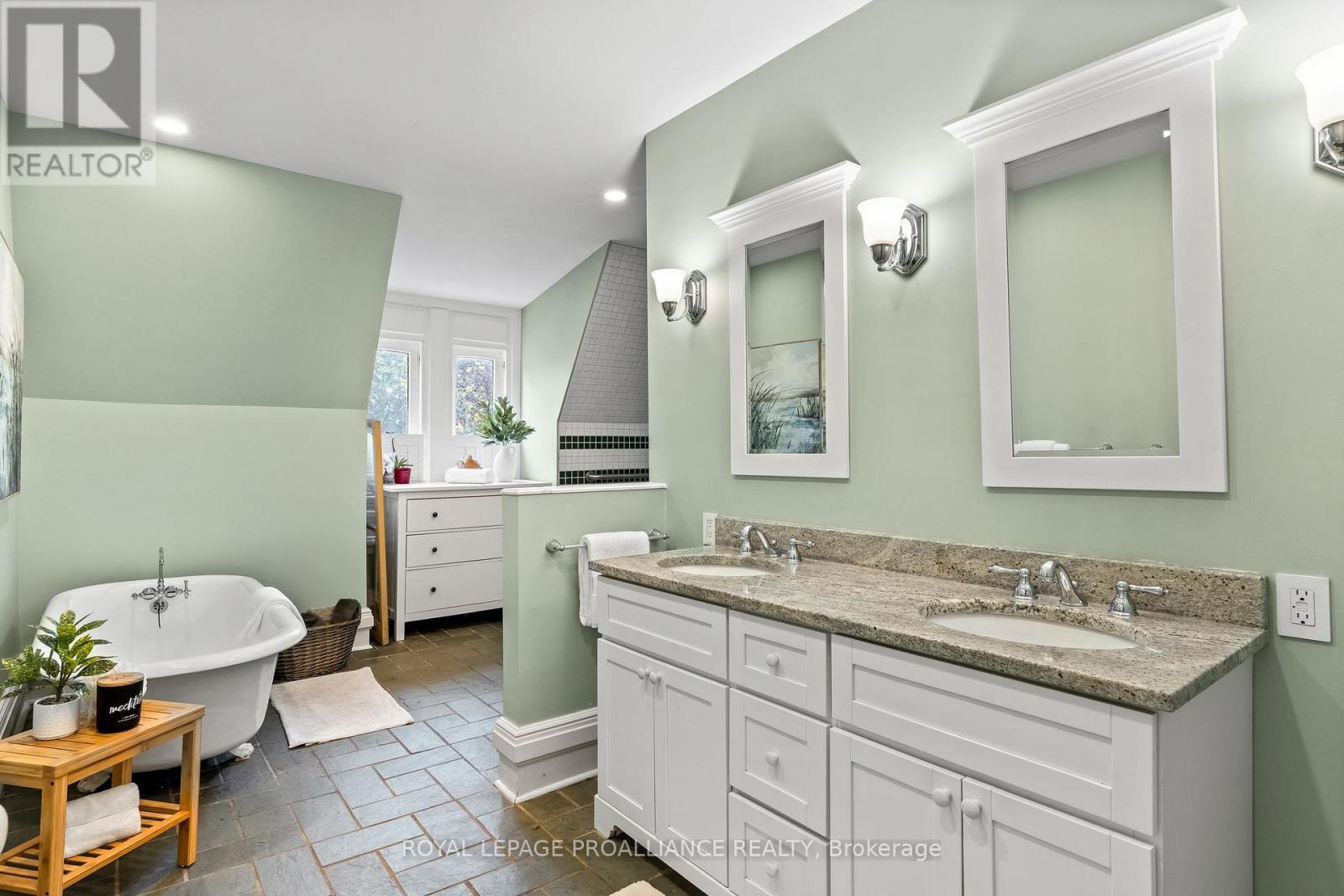 59 King Street, Port Hope, Ontario  L1A 2R6 - Photo 24 - X12367245