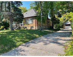 2 BOTFIELD AVENUE, Toronto, Ontario