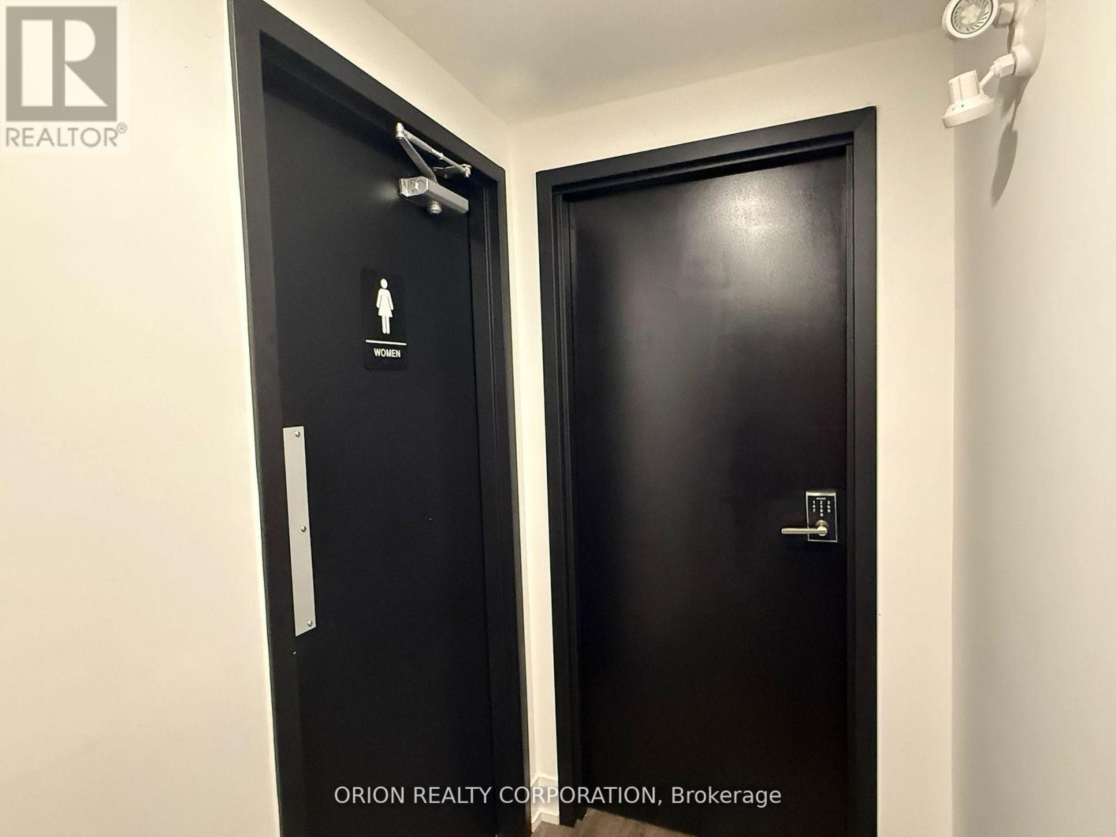 Bsmt - 1149 Lakeshore Road E, Mississauga, Ontario  L5E 1E8 - Photo 15 - W12398429