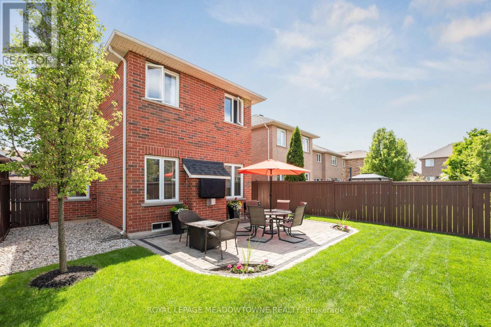 1186 Ezard Crescent, Milton, Ontario  L9T 6N9 - Photo 39 - W12398442