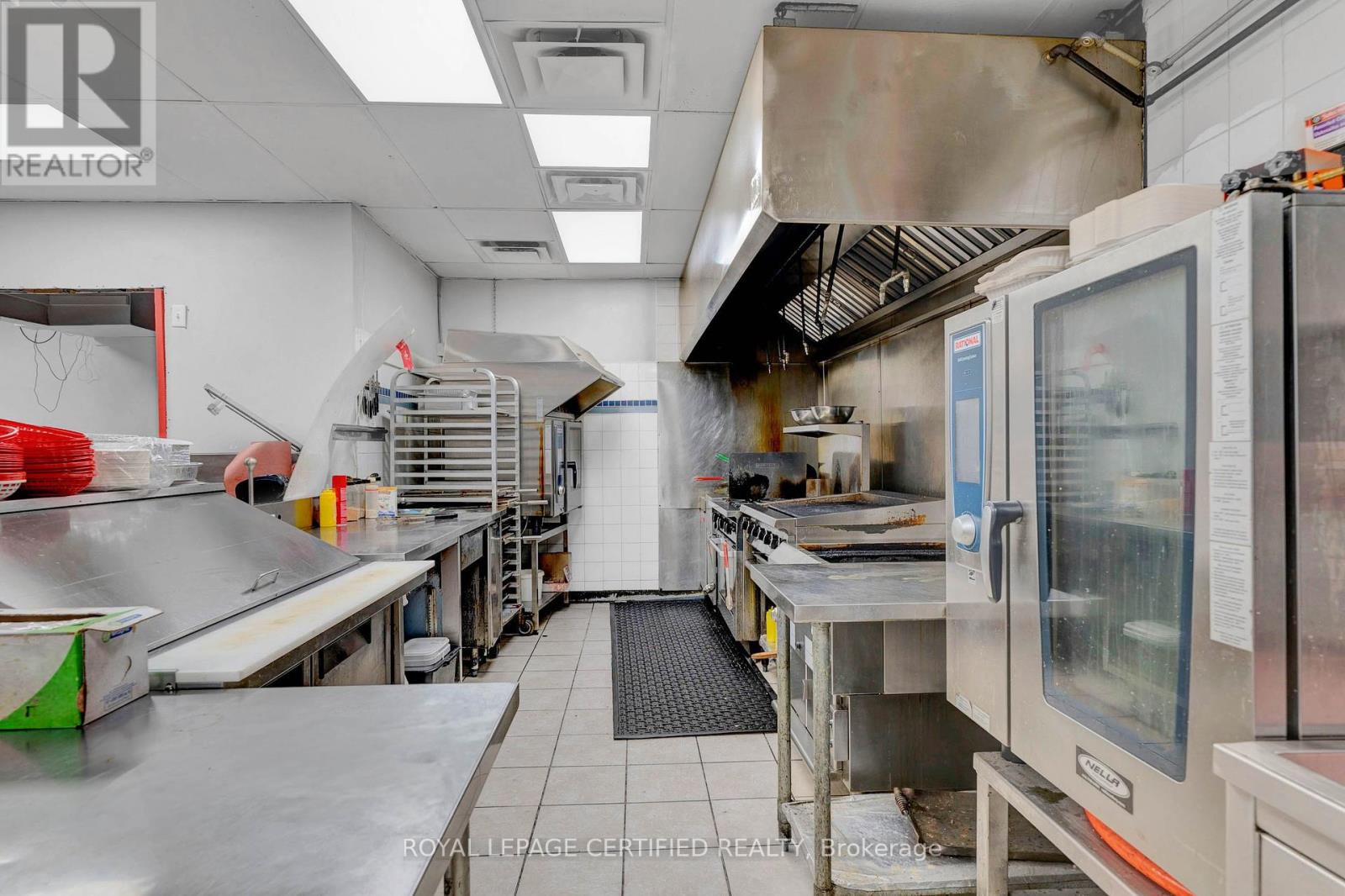 5025 Steeles Avenue W, Toronto (Humber Summit), Ontario  M9L 2X1 - Photo 12 - W12398489