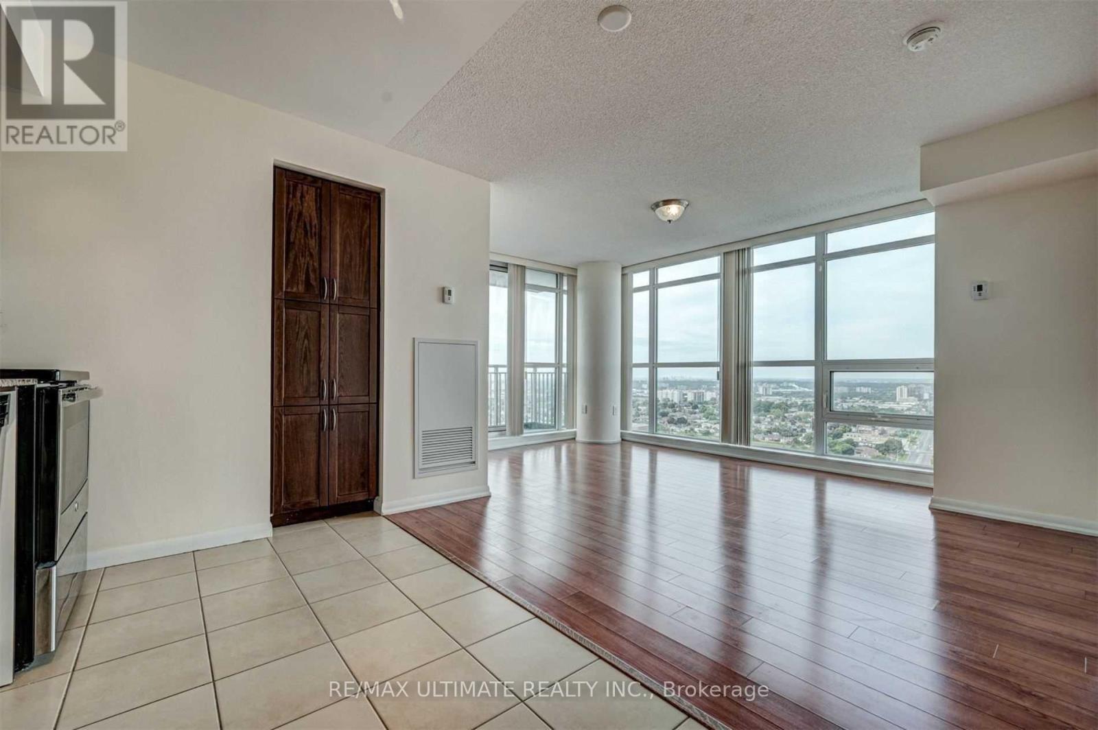 2411 - 830 Lawrence Avenue W, Toronto, Ontario  M6A 0A2 - Photo 3 - W12398499
