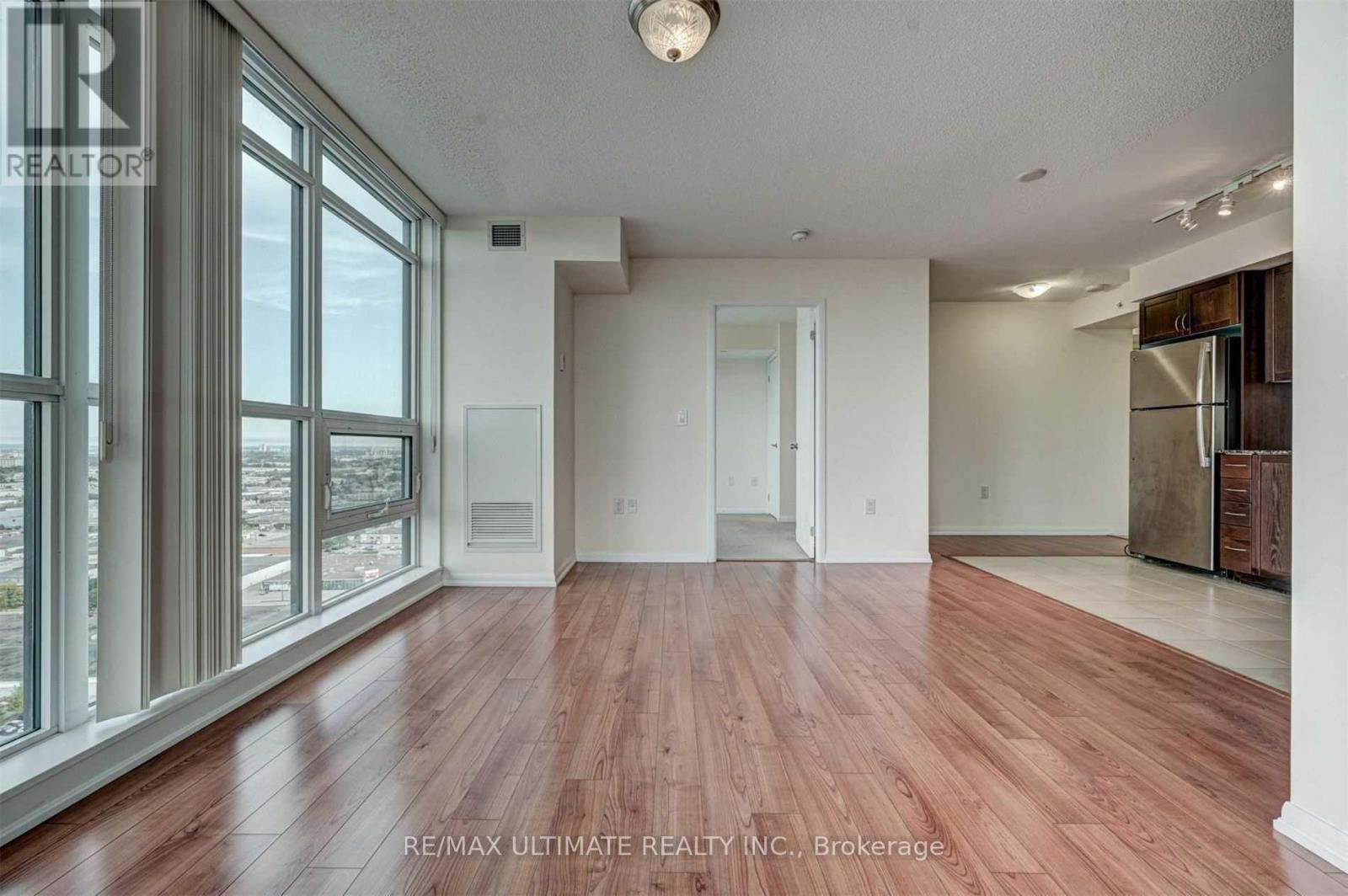 2411 - 830 Lawrence Avenue W, Toronto, Ontario  M6A 0A2 - Photo 6 - W12398499