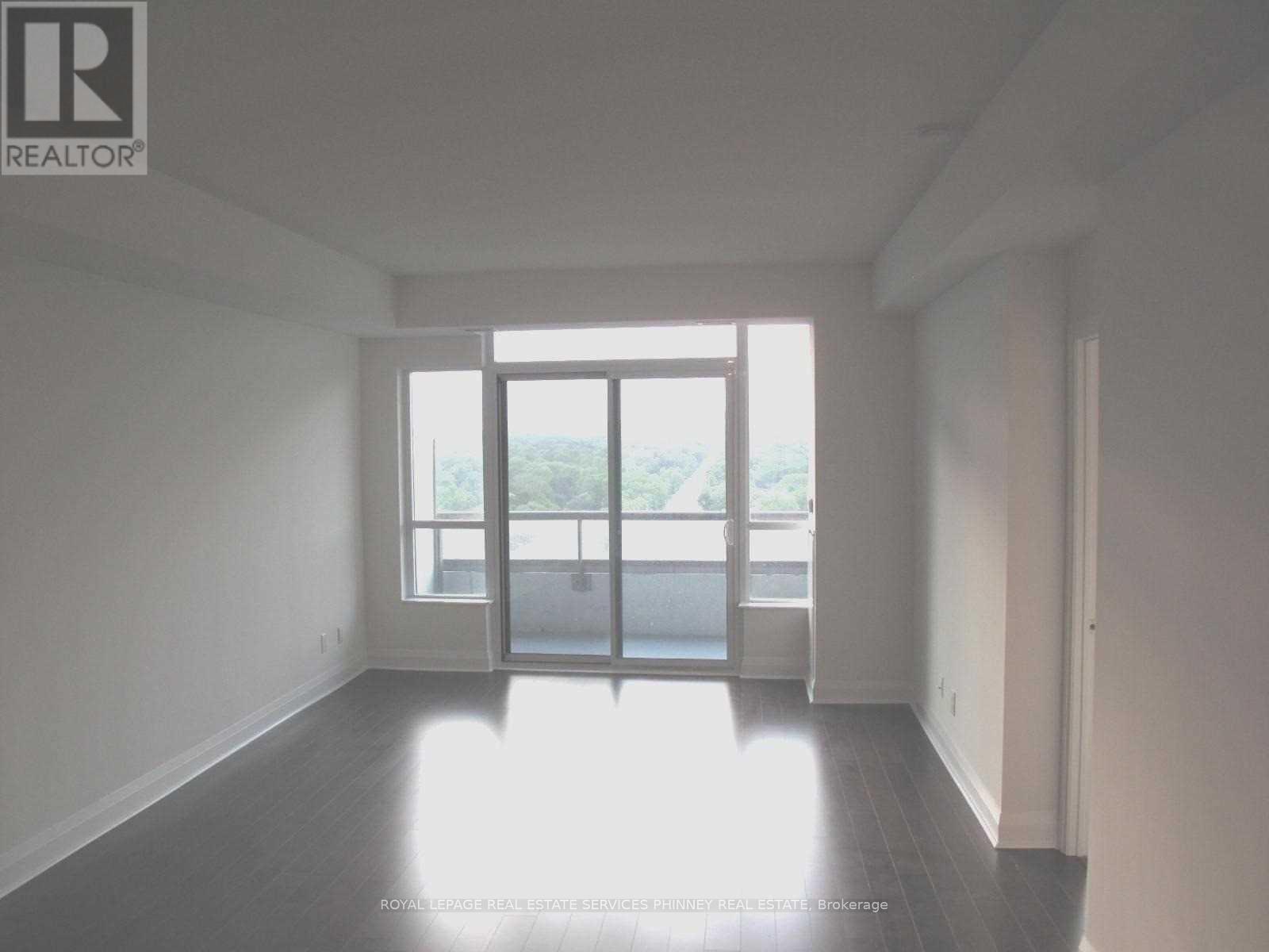 1606 - 1 Hurontario Street, Mississauga, Ontario  L5G 3G8 - Photo 4 - W12398510