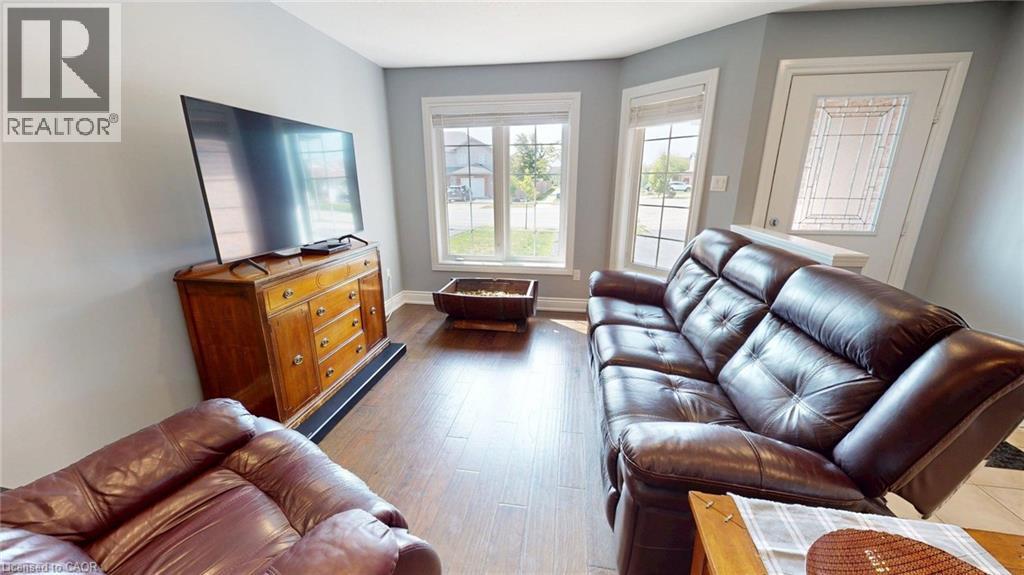 62 Golden Acres Drive, Smithville, Ontario  L0R 2A0 - Photo 9 - 40766835