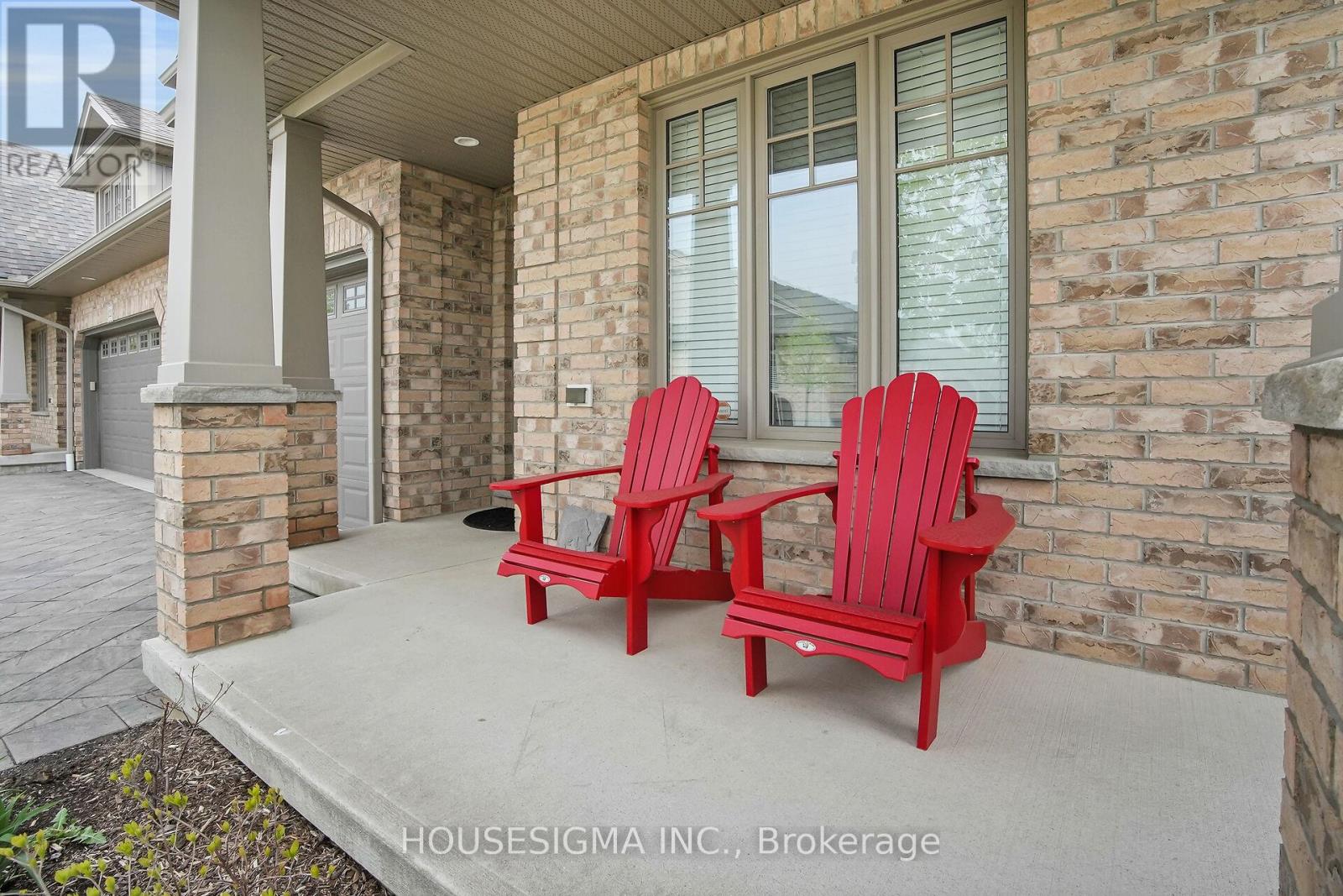 123 - 2250 Buroak Drive, London North, Ontario  N6G 0N7 - Photo 2 - X12398558