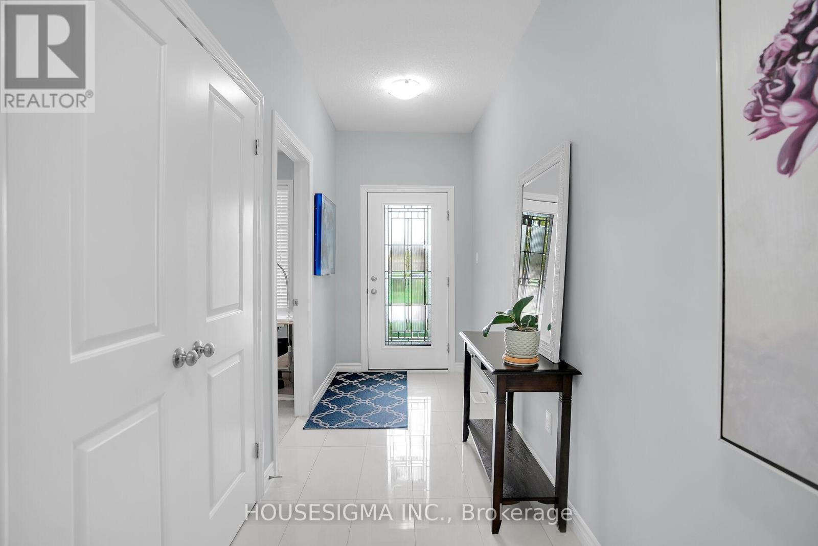 123 - 2250 Buroak Drive, London North, Ontario  N6G 0N7 - Photo 4 - X12398558
