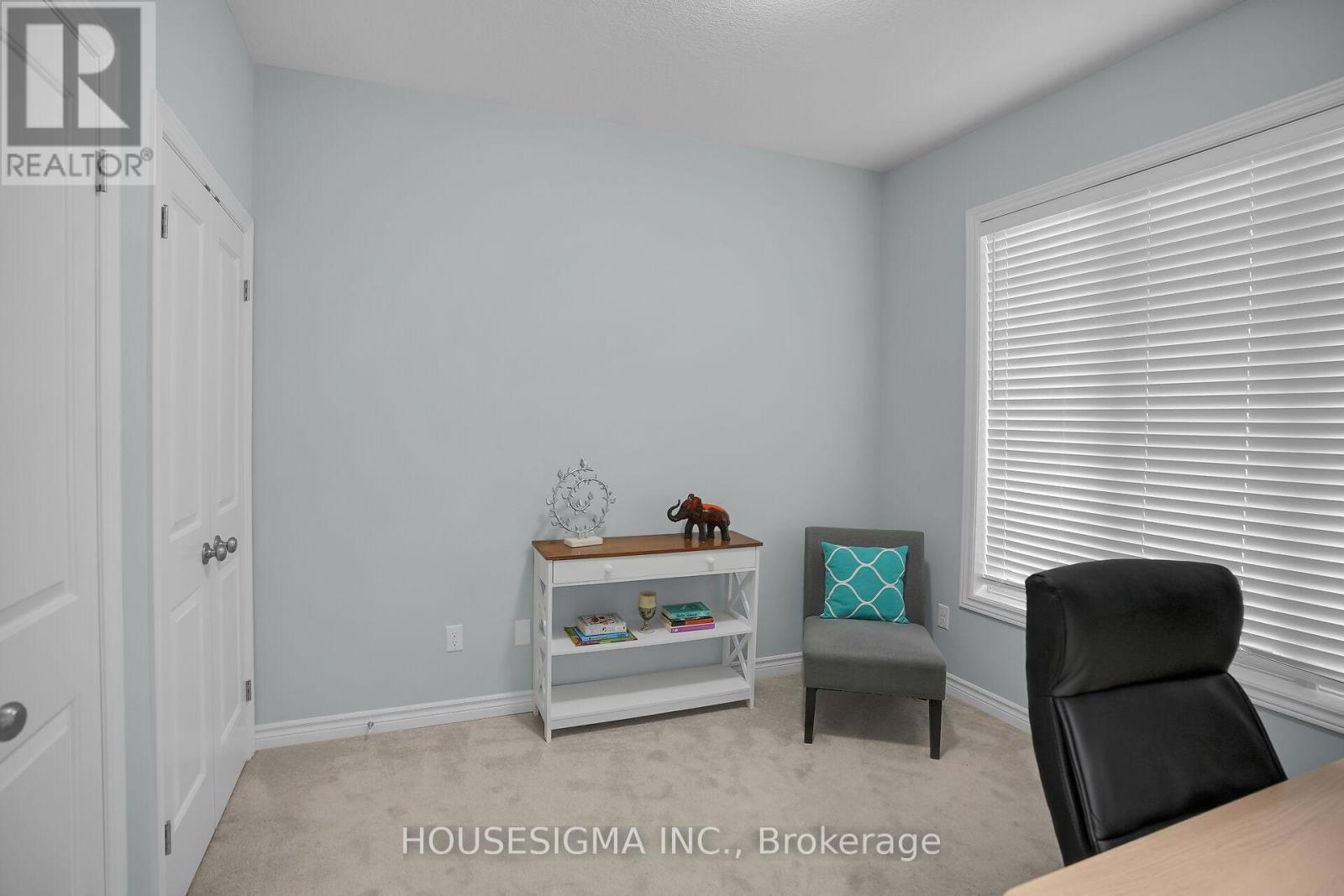 123 - 2250 Buroak Drive, London North, Ontario  N6G 0N7 - Photo 5 - X12398558