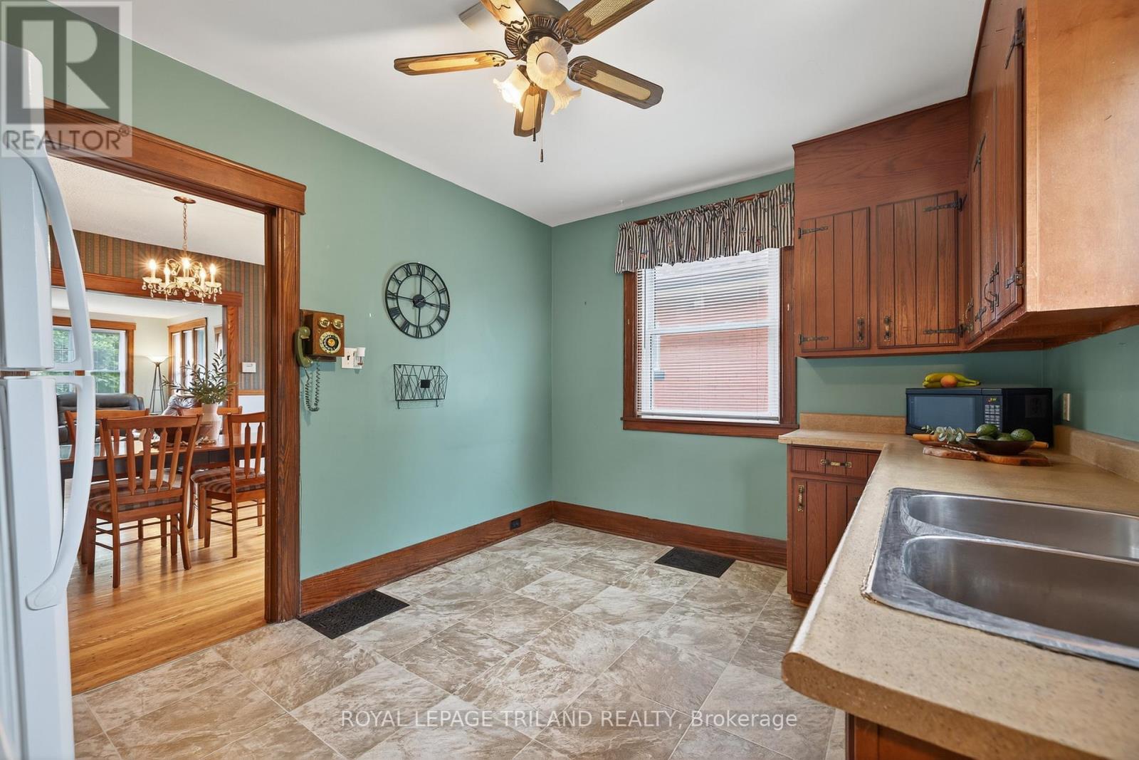 137 Redan Street, St. Thomas, Ontario  N5P 1V6 - Photo 12 - X12398580