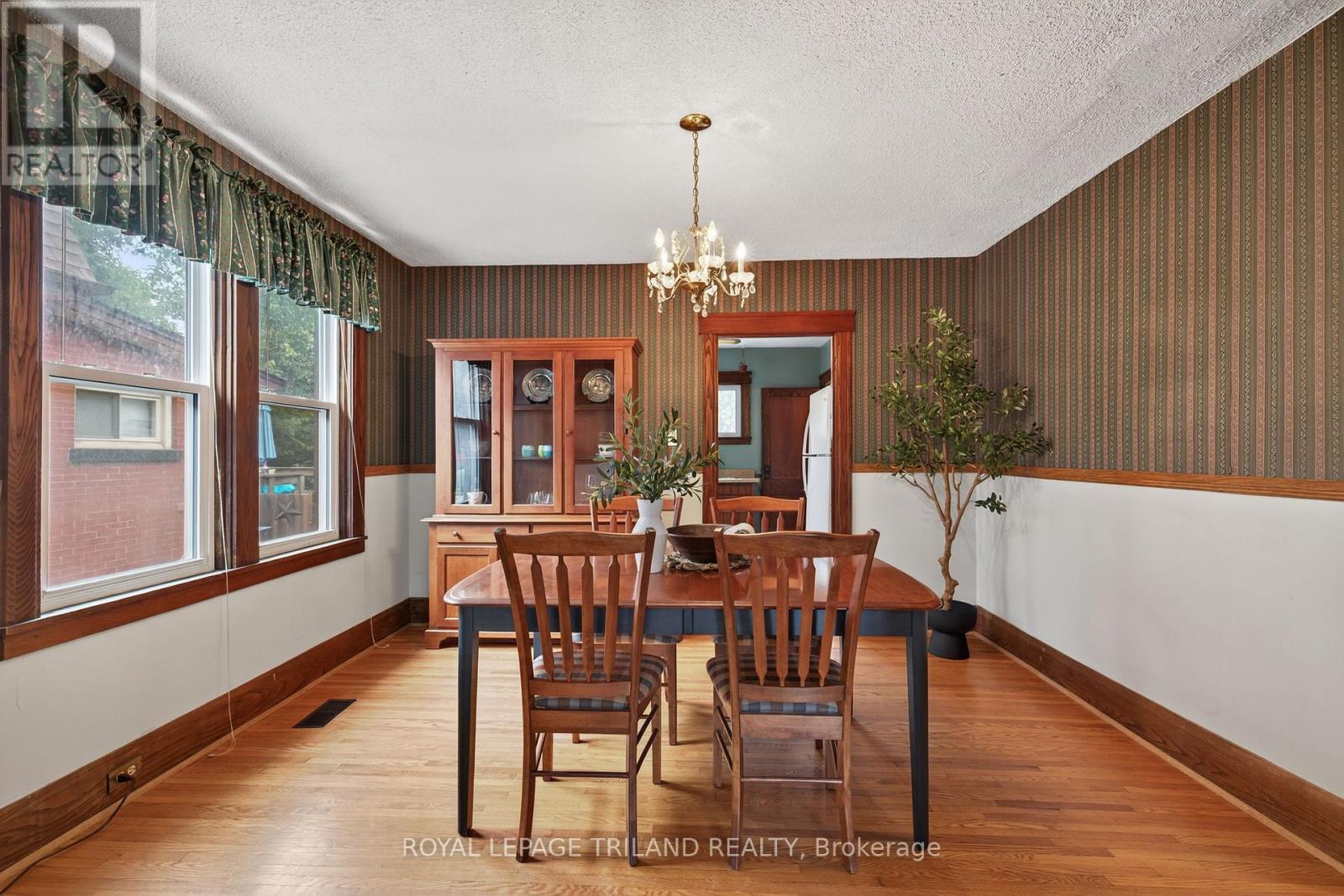 137 Redan Street, St. Thomas, Ontario  N5P 1V6 - Photo 7 - X12398580