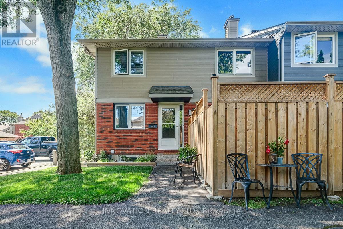 1645 DU SOMMET PLACE, ottawa, Ontario
