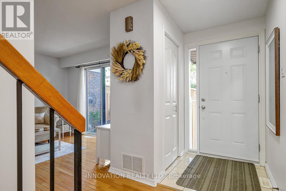 1645 Du Sommet Place, Ottawa, Ontario  K1C 4Z9 - Photo 4 - X12398573