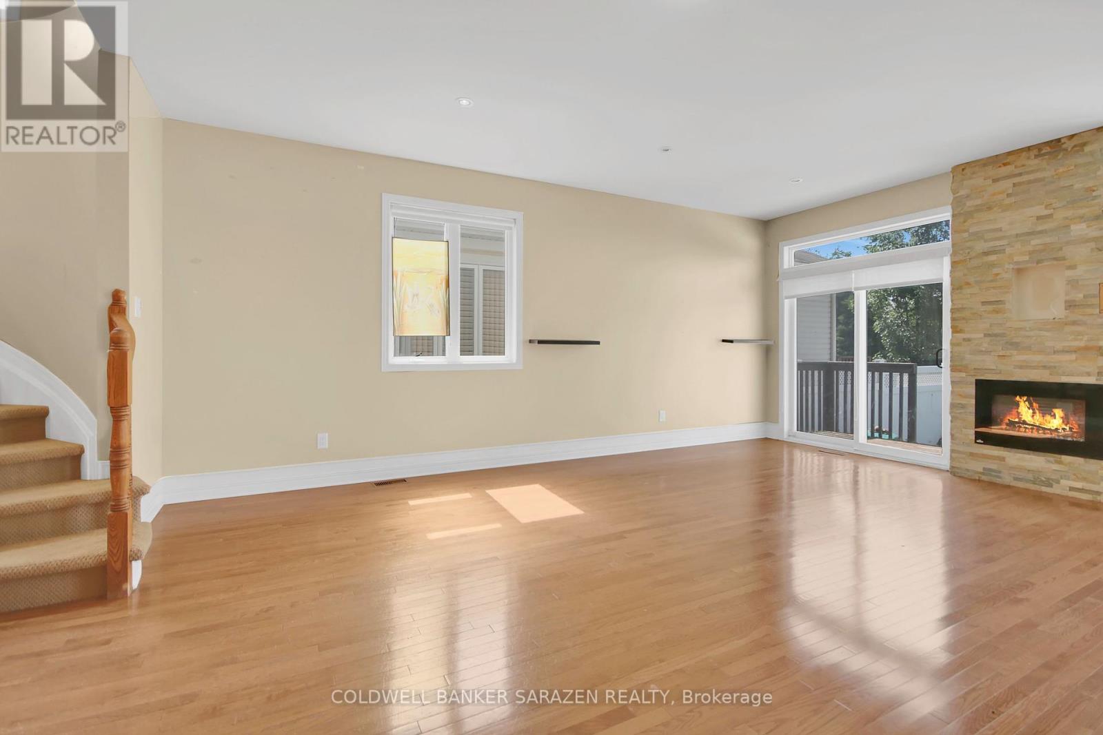 286 Parkin Circle, Ottawa, Ontario  K1T 4G8 - Photo 8 - X12398576