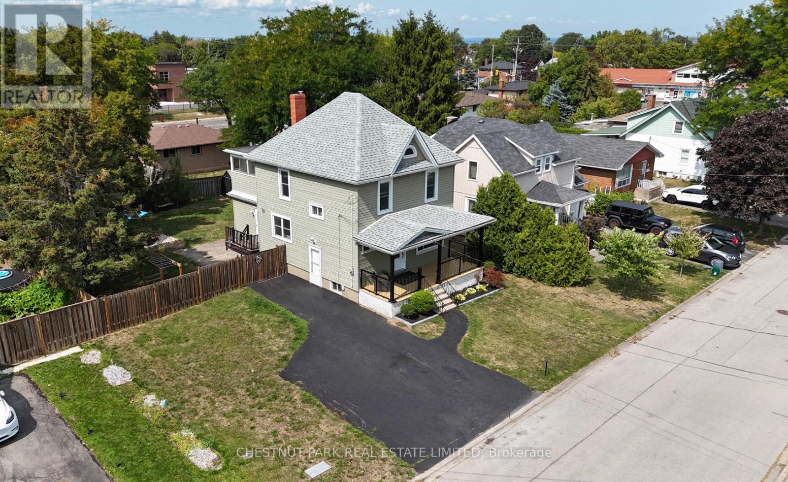 11 Fairview Road, Grimsby (Grimsby Beach), Ontario  L3M 3L1 - Photo 44 - X12398419