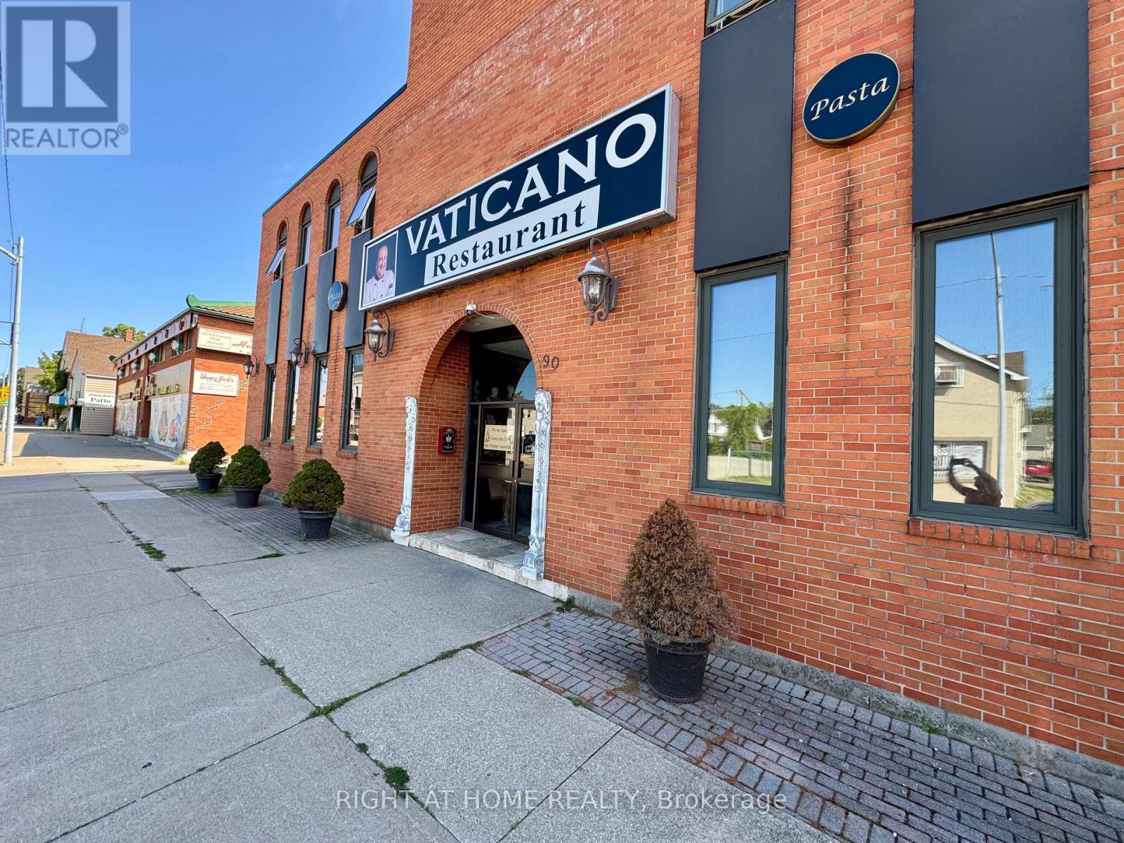 144 Waterloo Street, Fort Erie, Ontario  L2A 3K2 - Photo 23 - X12398420