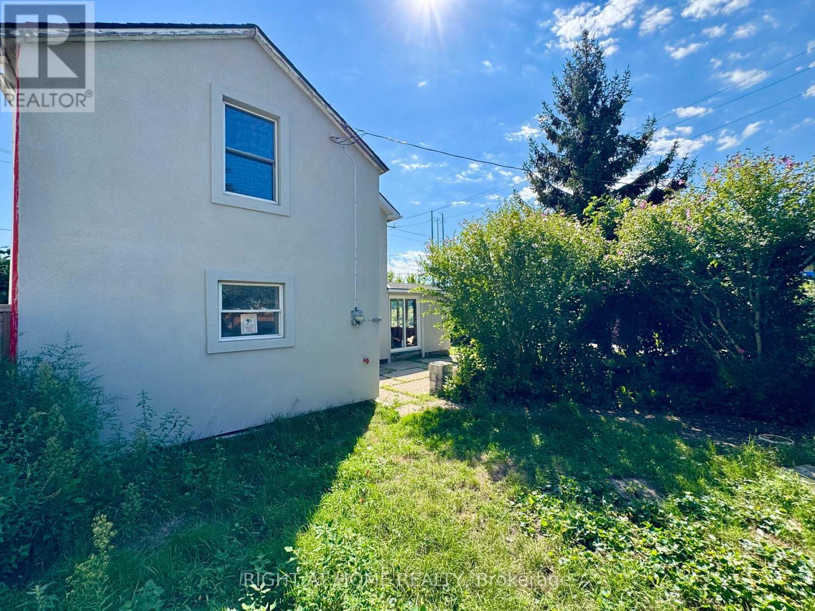 144 Waterloo Street, Fort Erie, Ontario  L2A 3K2 - Photo 7 - X12398420