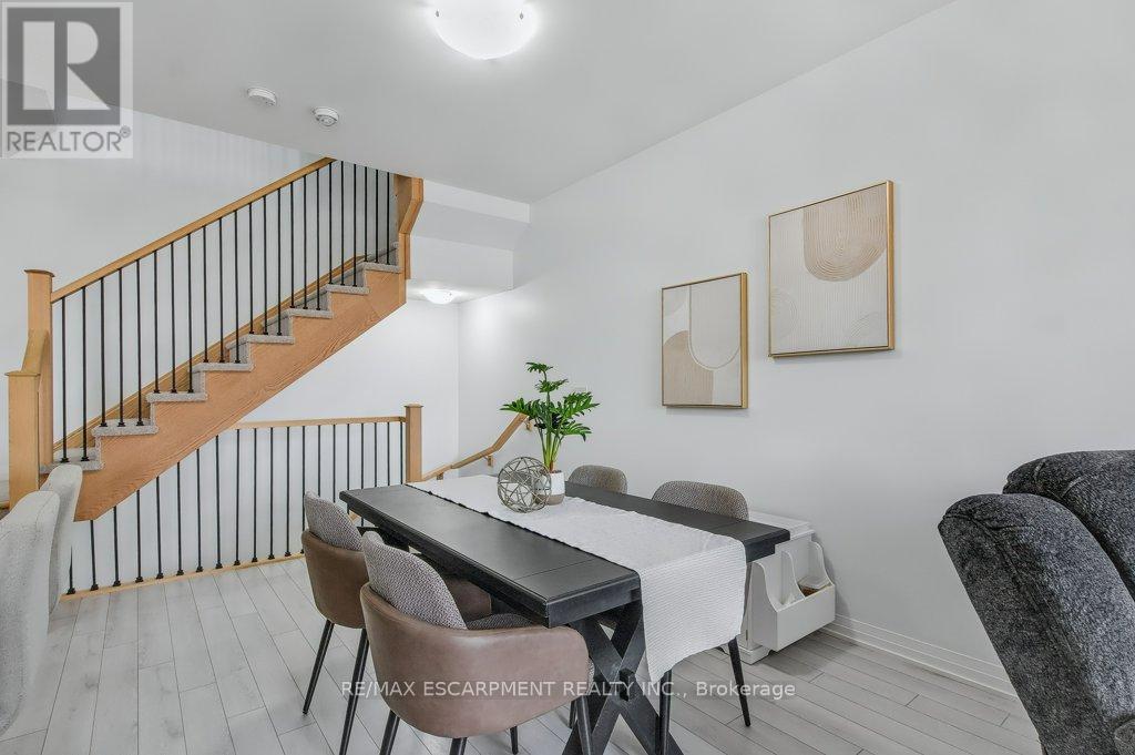 1115 - 585 Colborne Street E, Brantford, Ontario N3S 0K4 - Photo 10 - X12398461