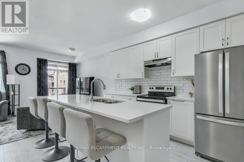 1115 - 585 Colborne Street E, Brantford, Ontario N3S 0K4 - Photo 12 - X12398461