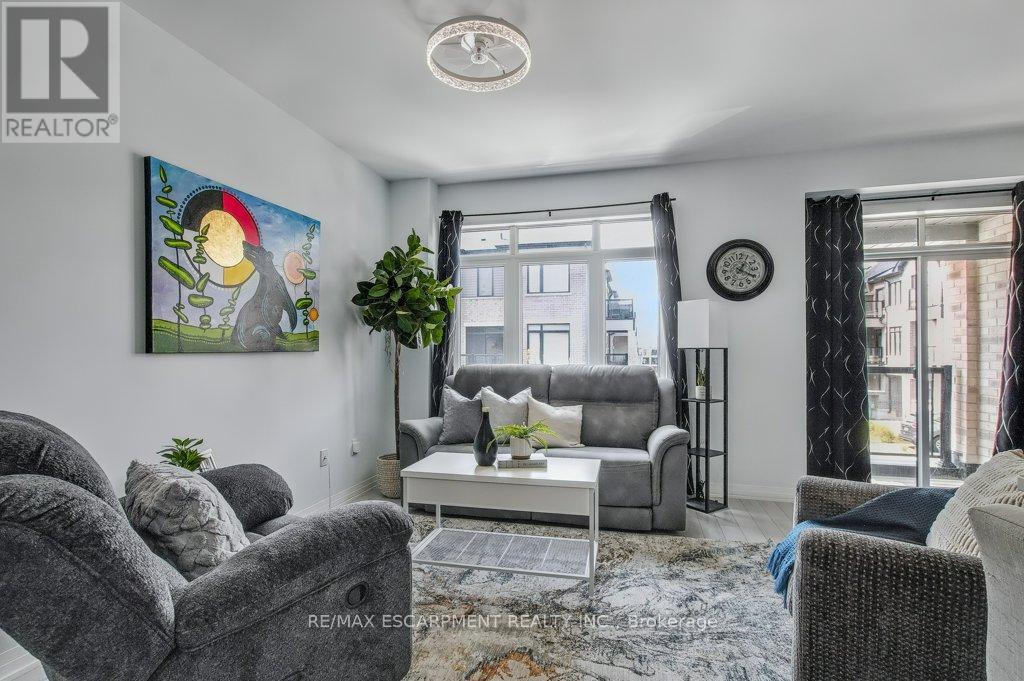 1115 - 585 Colborne Street E, Brantford, Ontario N3S 0K4 - Photo 17 - X12398461