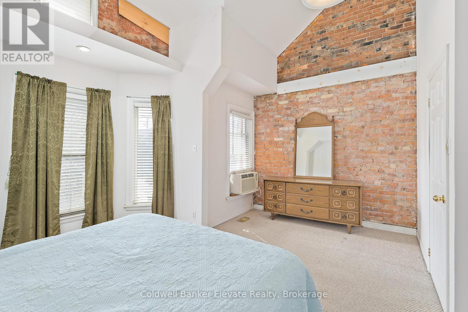 27 Tisdale Street N, Hamilton, Ontario  L8L 5M3 - Photo 22 - X12398477