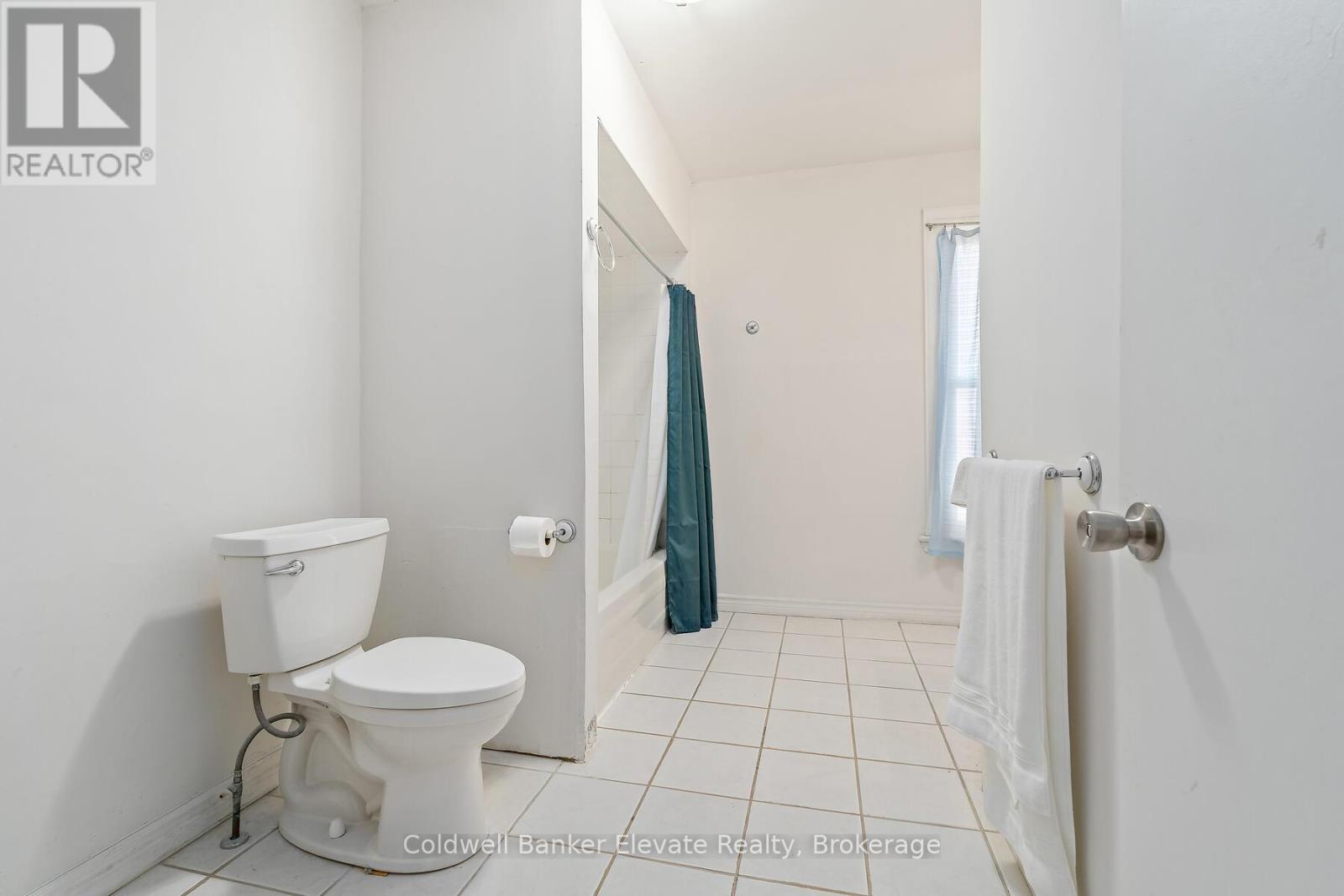 27 Tisdale Street N, Hamilton, Ontario  L8L 5M3 - Photo 25 - X12398477