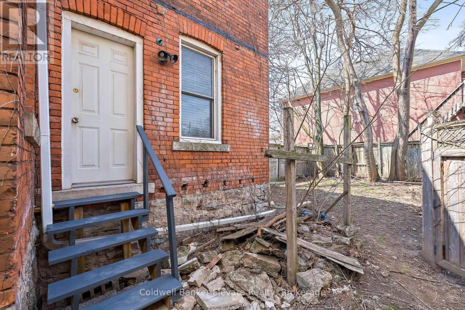27 Tisdale Street N, Hamilton, Ontario  L8L 5M3 - Photo 28 - X12398477