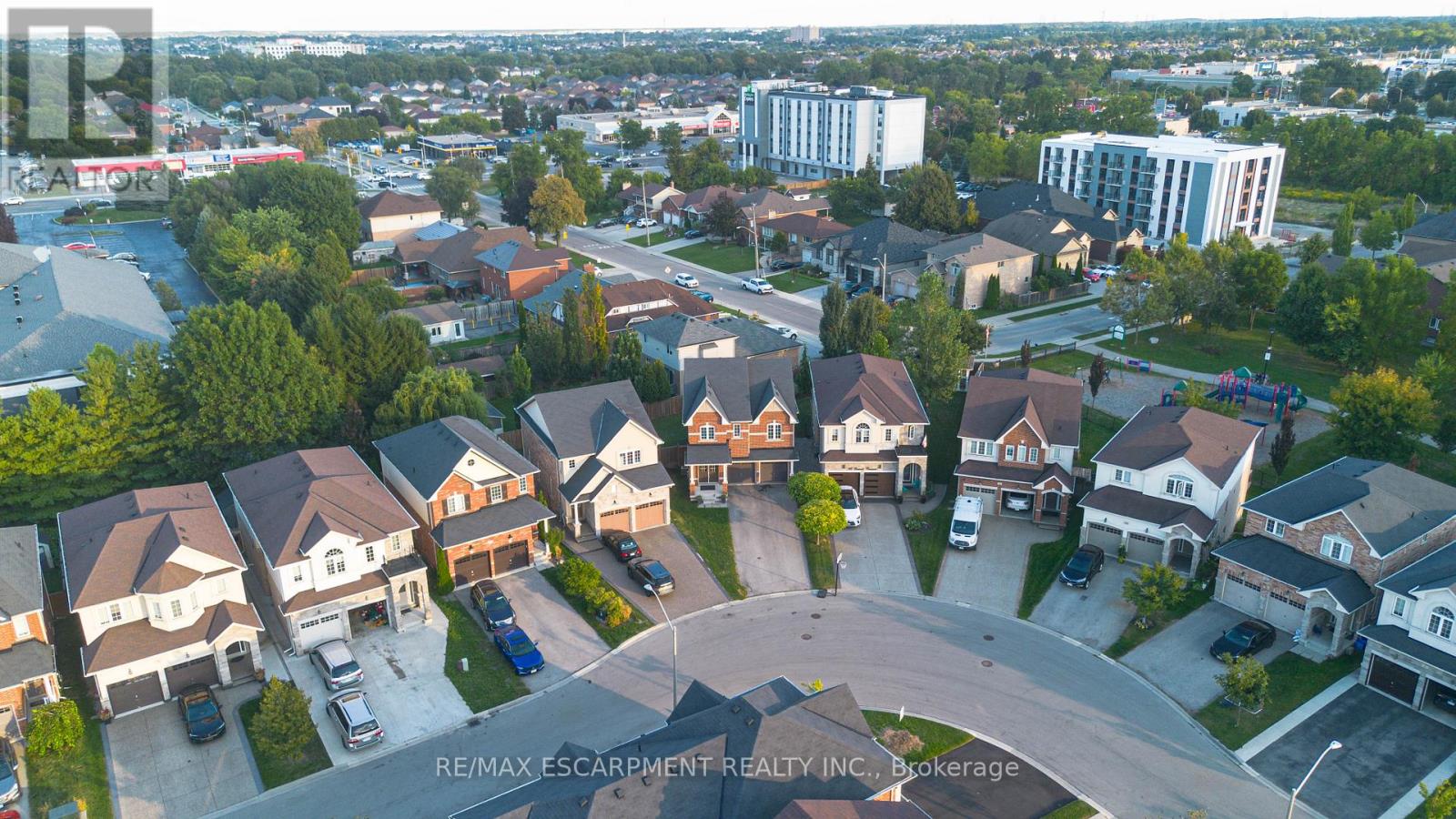 36 Connell Crescent, Hamilton, Ontario  L9C 0C8 - Photo 31 - X12398481