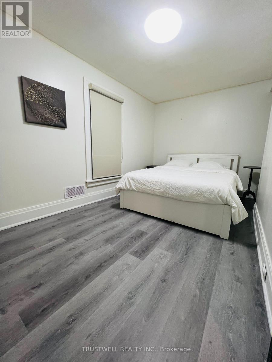 4746 Lovell Place, Niagara Falls, Ontario  L2E 3T1 - Photo 6 - X12398482