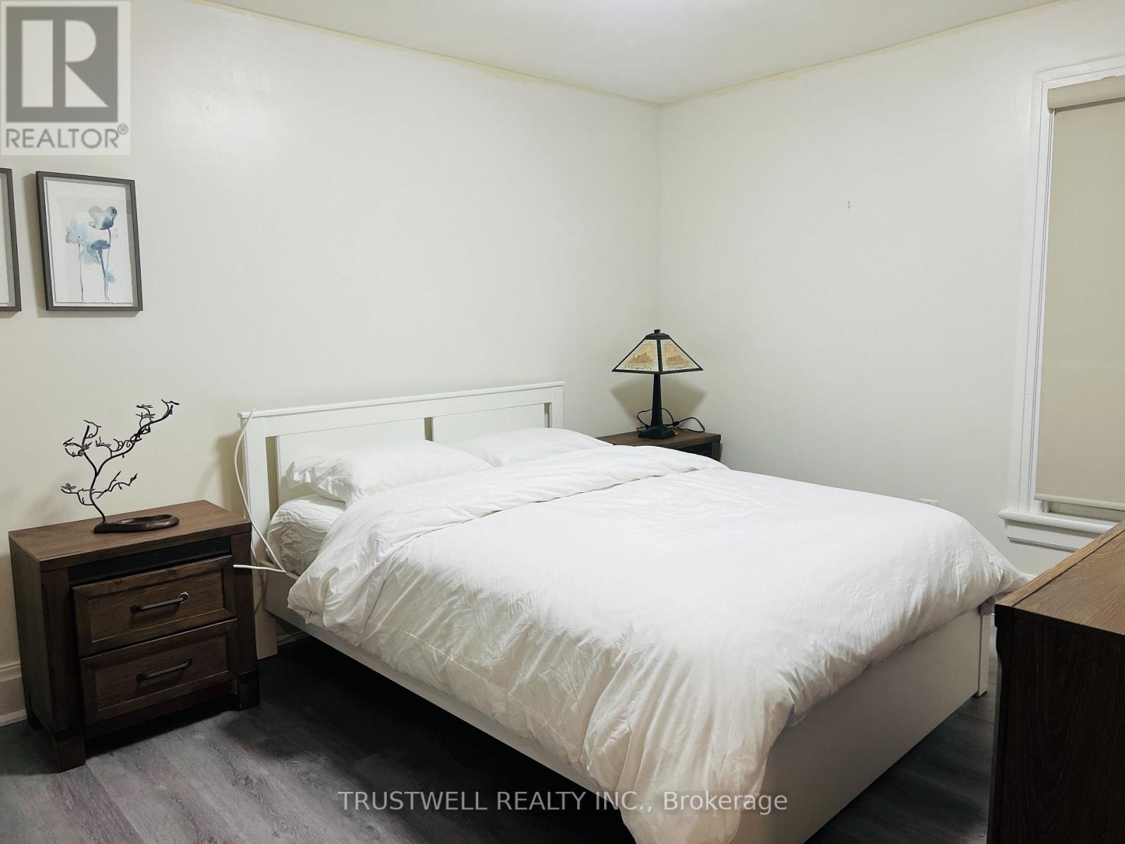 4746 Lovell Place, Niagara Falls, Ontario  L2E 3T1 - Photo 7 - X12398482